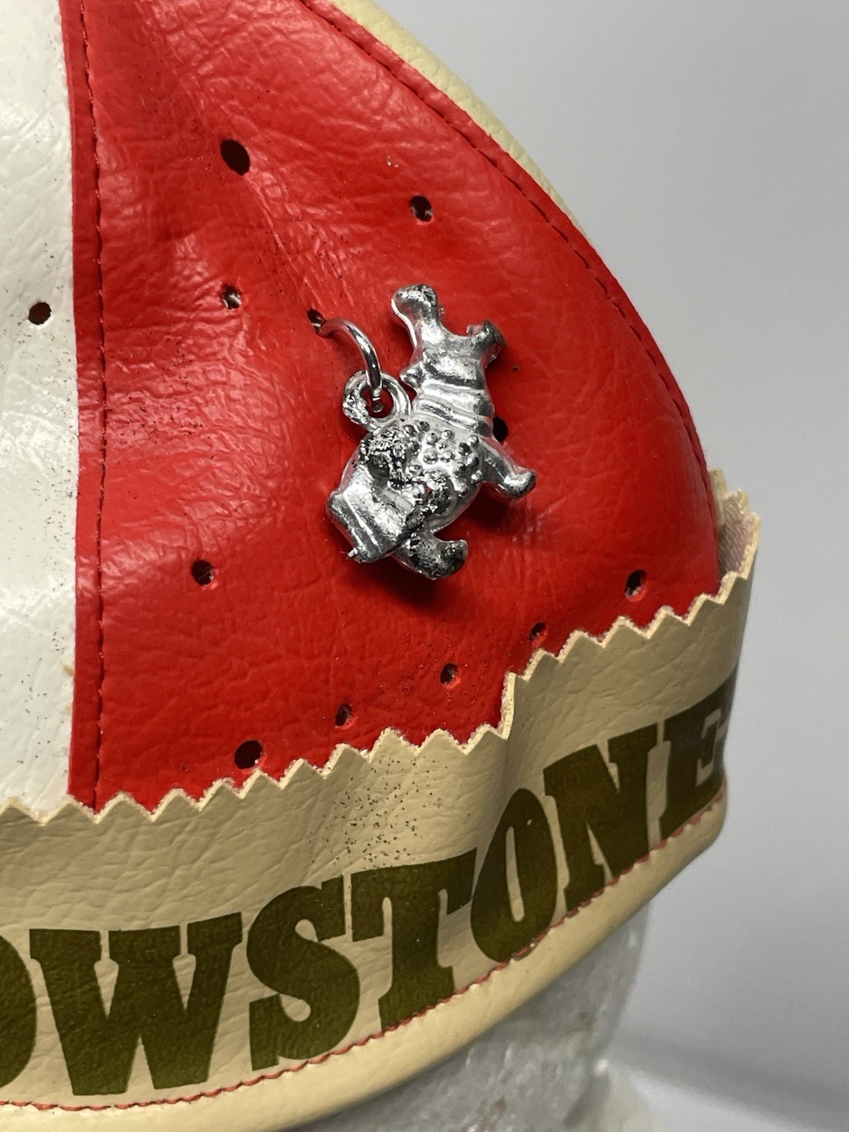 Vtg Yellowstone National Park Beanie Hat w/Animal Charms Kids Round Cap RARE!