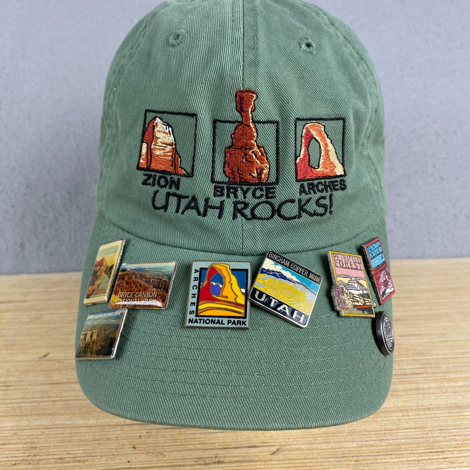 National Park Memorabilia 8 pin Lot utah hat cap adjustable Painted desert