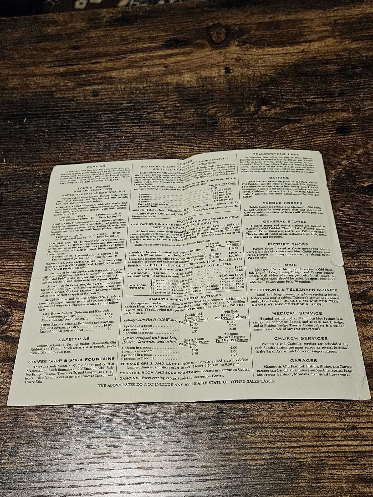 Yellowstone Park Accommodations Services Rates Brochure w MAP 1948