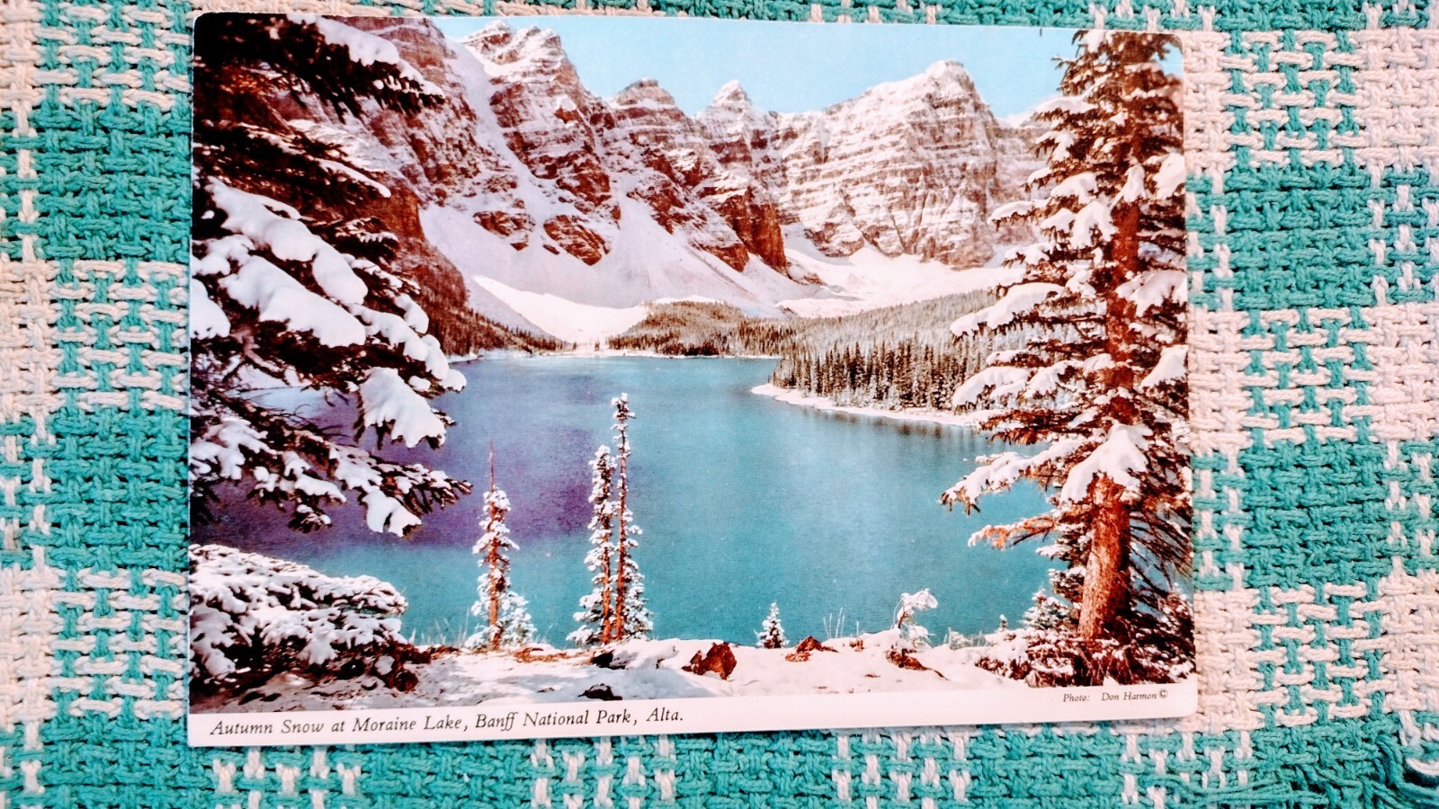 BEAUTIFUL POST CARD MORAINE LAKE BANFF NATIONAL PARK ALBERTA CANADA.