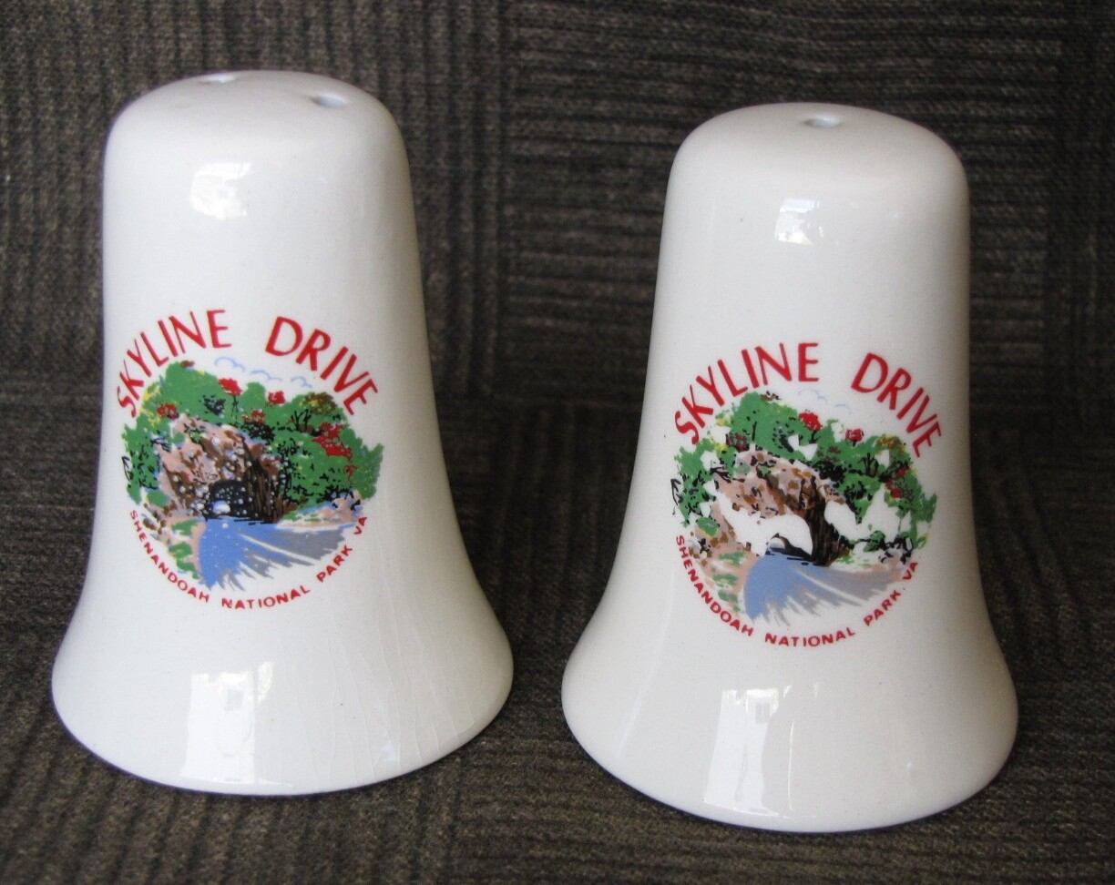 SALT & PEPPER SHAKERS Shenandoah National Park Souvenir “SKYLINE DRIVE” Vintage