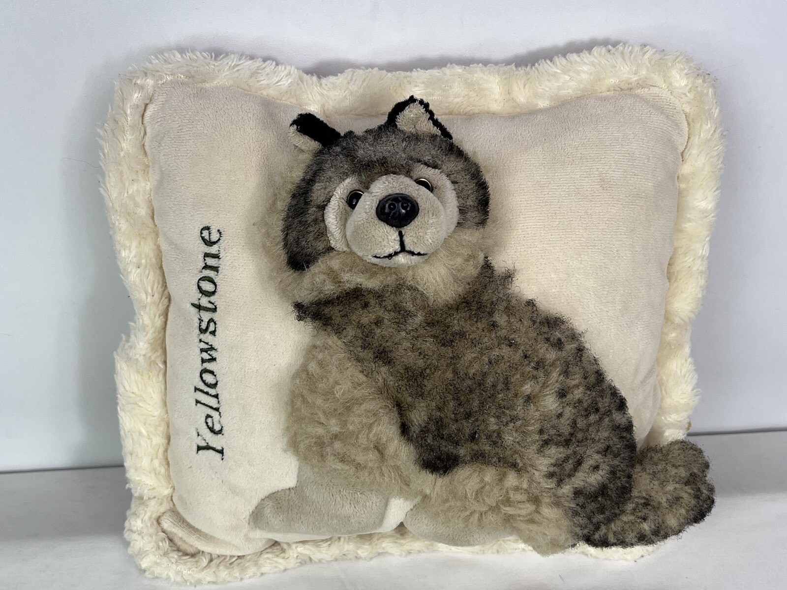 Yellowstone National Park Souvenir 3D Husky Wolf Dog Throw Pillow 13″ x 10″