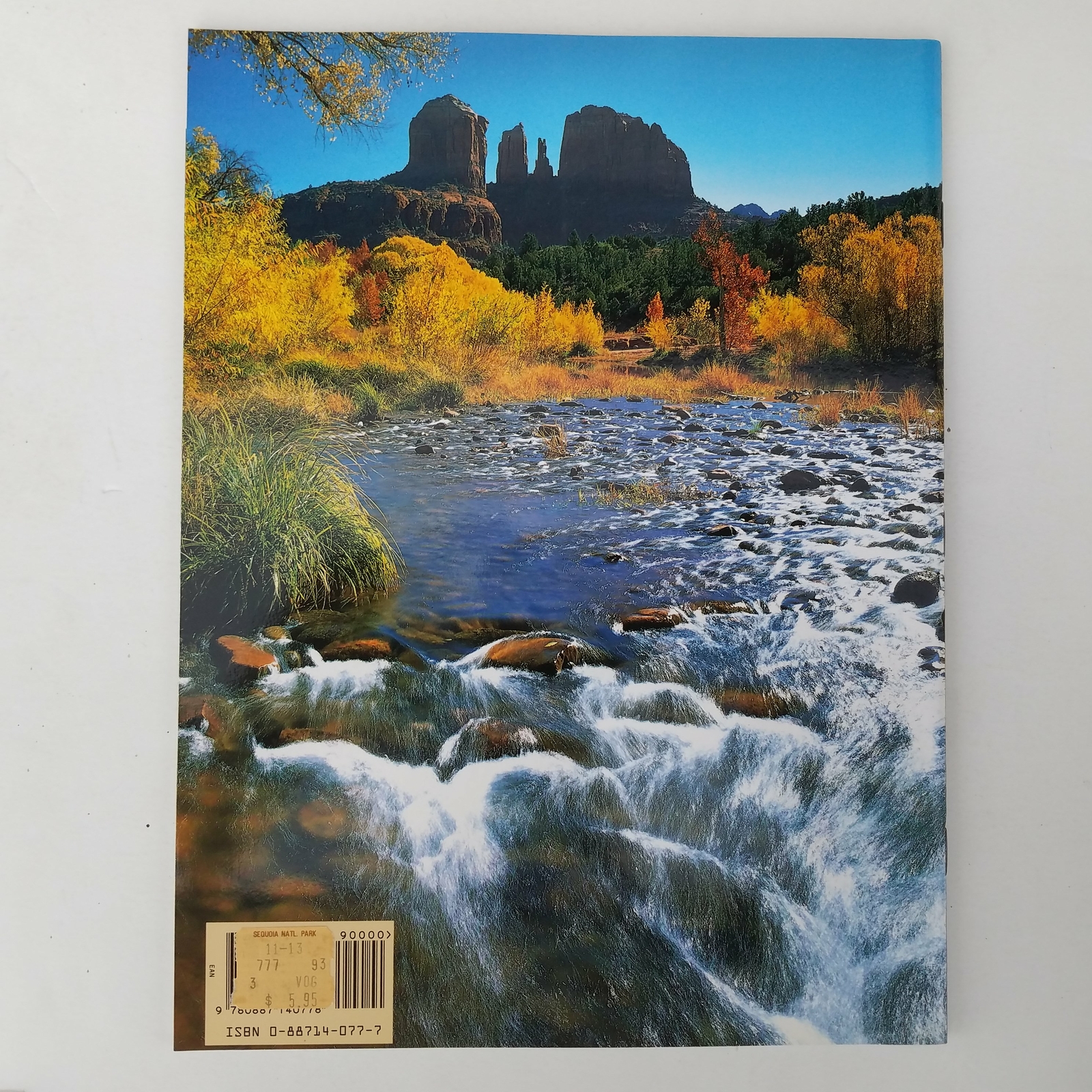 Water – A Gift of Nature : The Story Behind the Scenery 0887140777