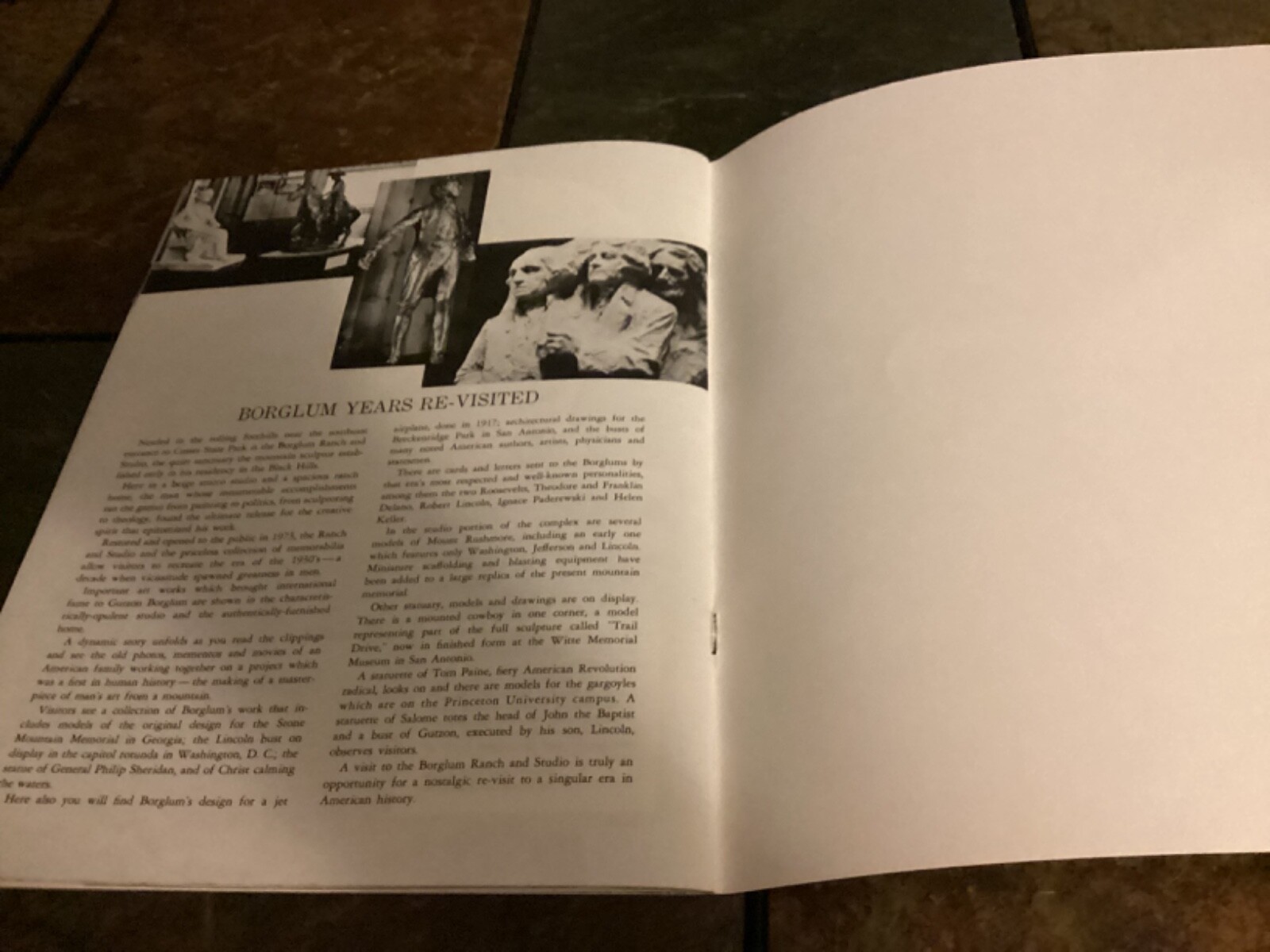 1976 Mount Rushmore Bicentennial Souvenir Booklet