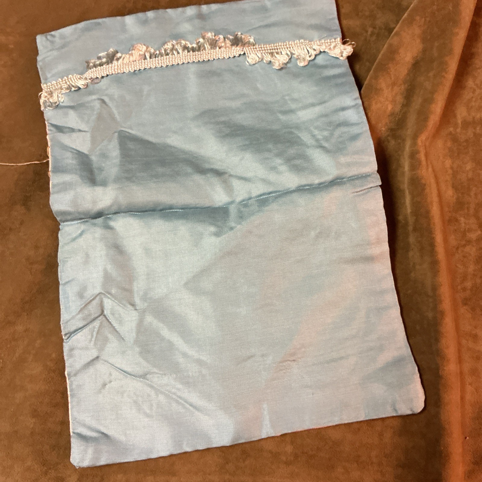 Vintage Yellowstone park old faithful hankies Holder /sleeve satin fabric