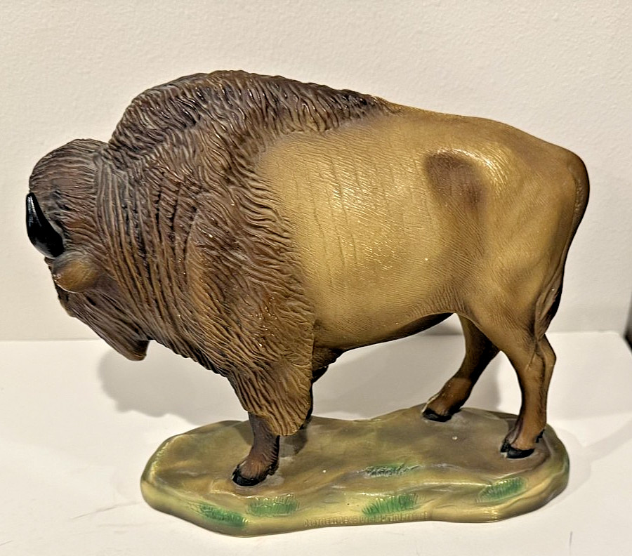 American bison buffalo chalk ware vintage 1949 Orn-A-Craft – 9X11″
