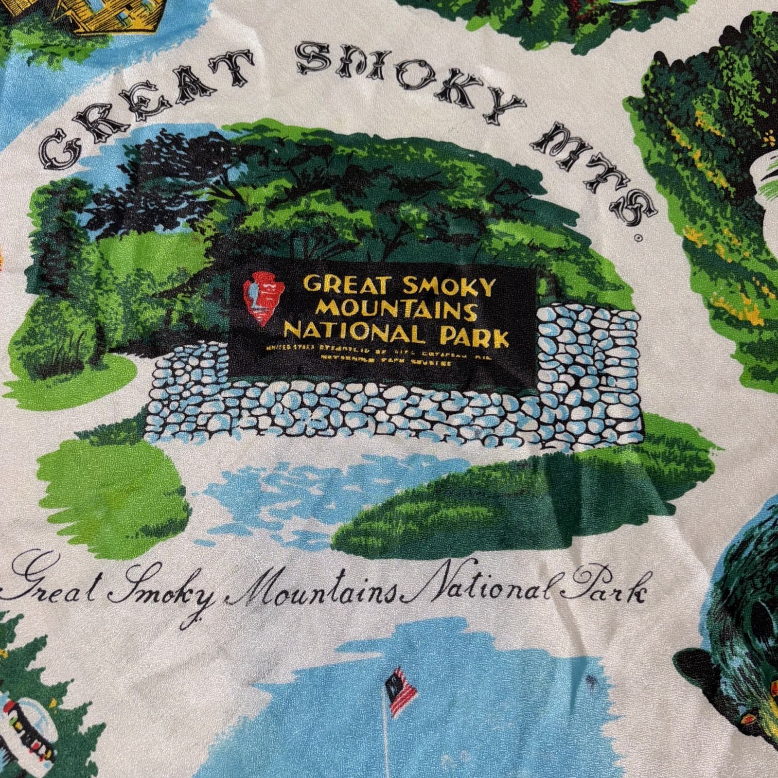 Vintage Great Smokie Mountains Scarf Clingman’s Dome The Loop Bear ++ Free Ship