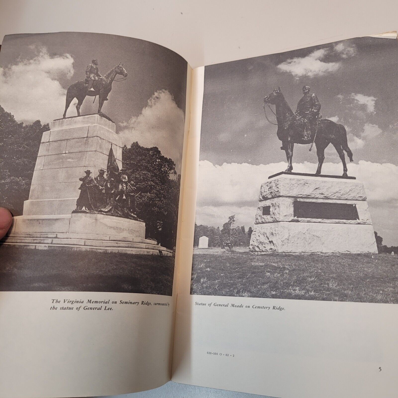 Gettysburg Civil War Battlefield Historical Booklet 1962 F.D. Briscoe Paintings