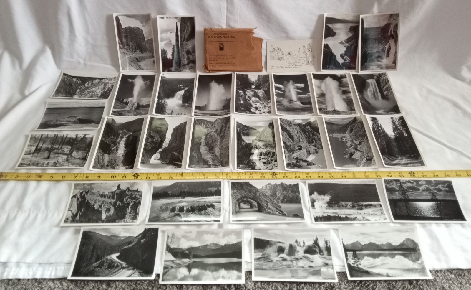 Lot of 30 Vintage Souvenir Yellowstone Park Black and White Photos 4″x6″ w/ extr