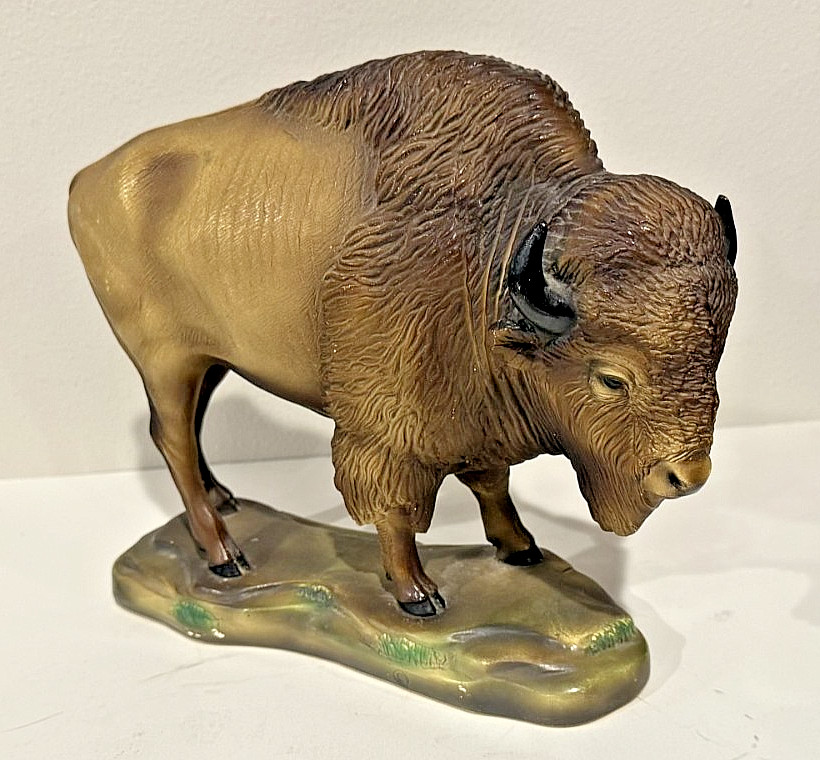 American bison buffalo chalk ware vintage 1949 Orn-A-Craft – 9X11″