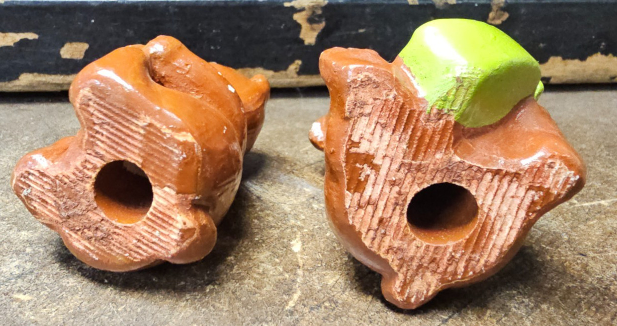 Vintage Yellowstone National Park Souvenir Bears Salt & Pepper Shaker Set