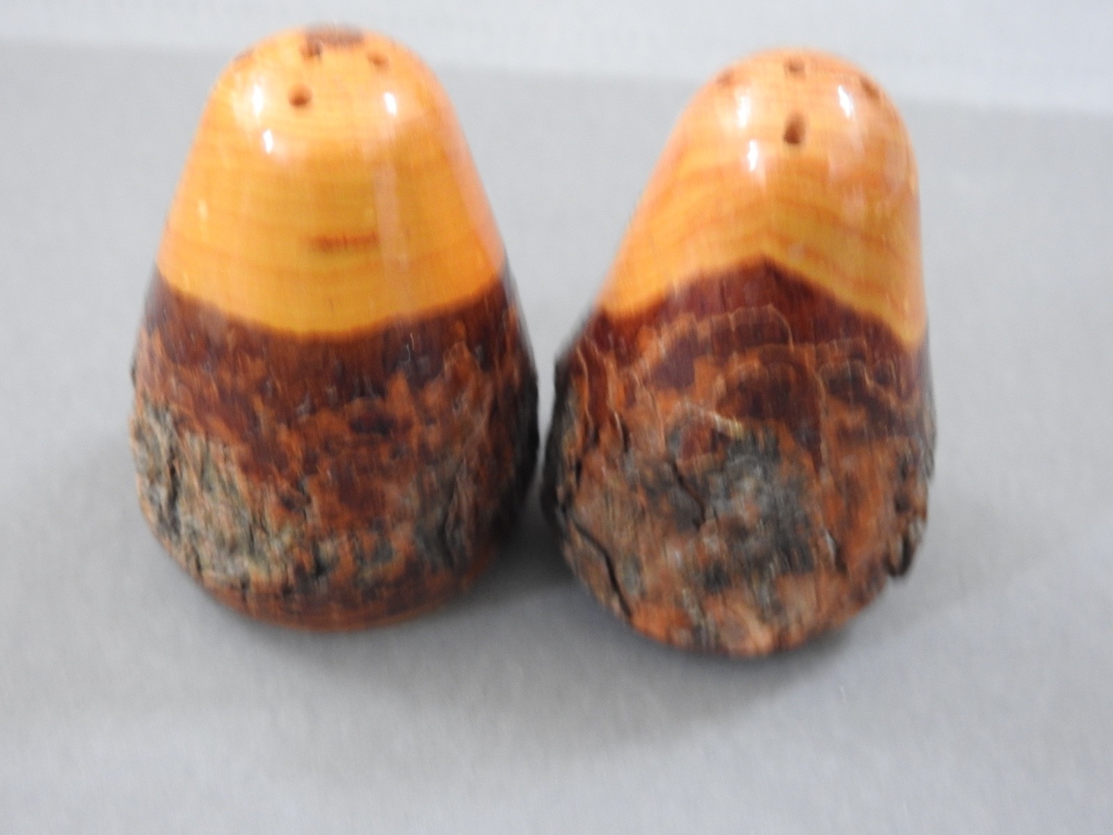vintage YELLOWSTONE PARK souvenir wood salt & pepper shakers