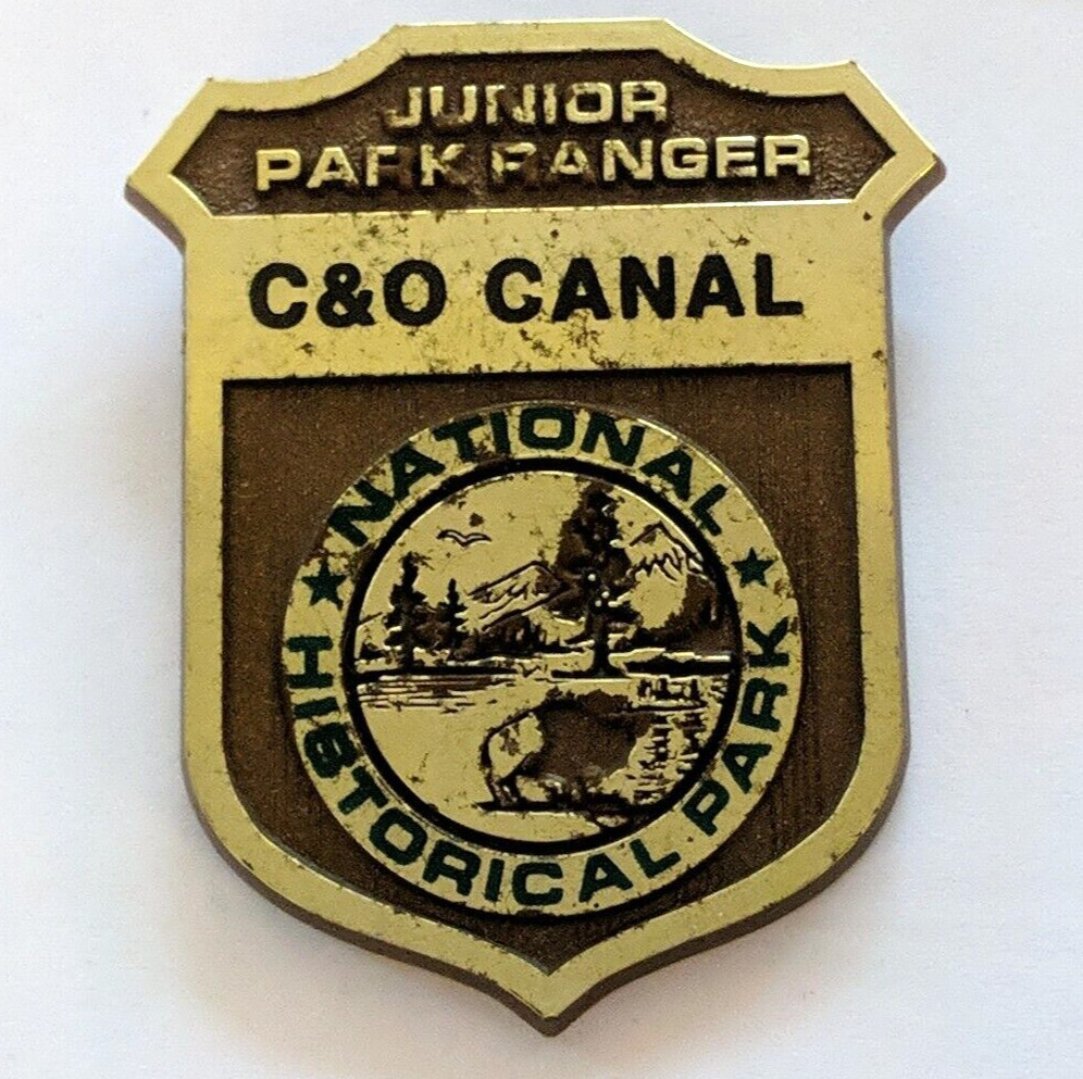 C & O Canal National Historical Park Badge Junior Park Ranger Pin Plastic C&O
