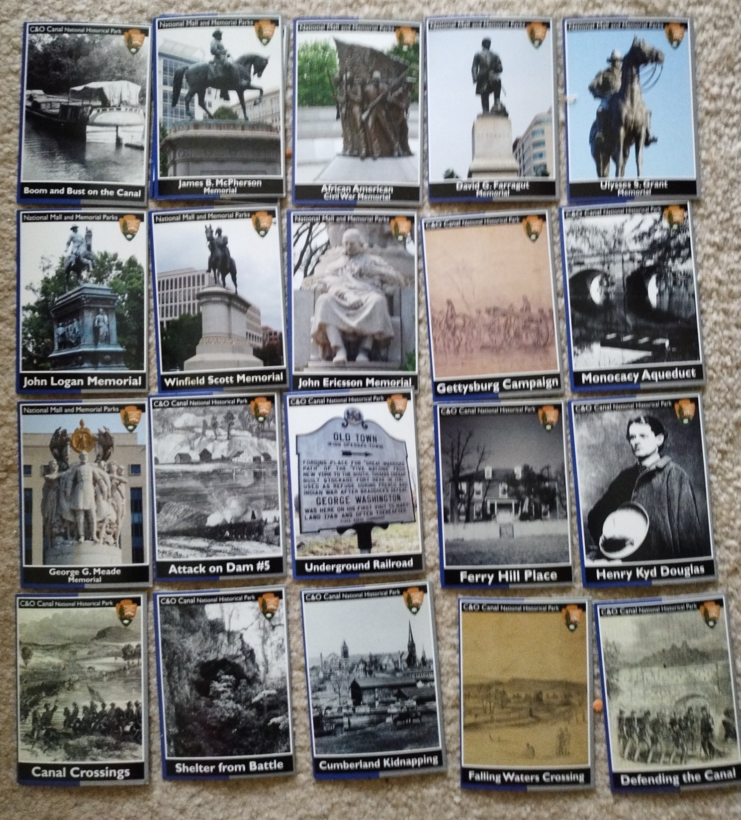 21 collector cards of US national parks and national monuments