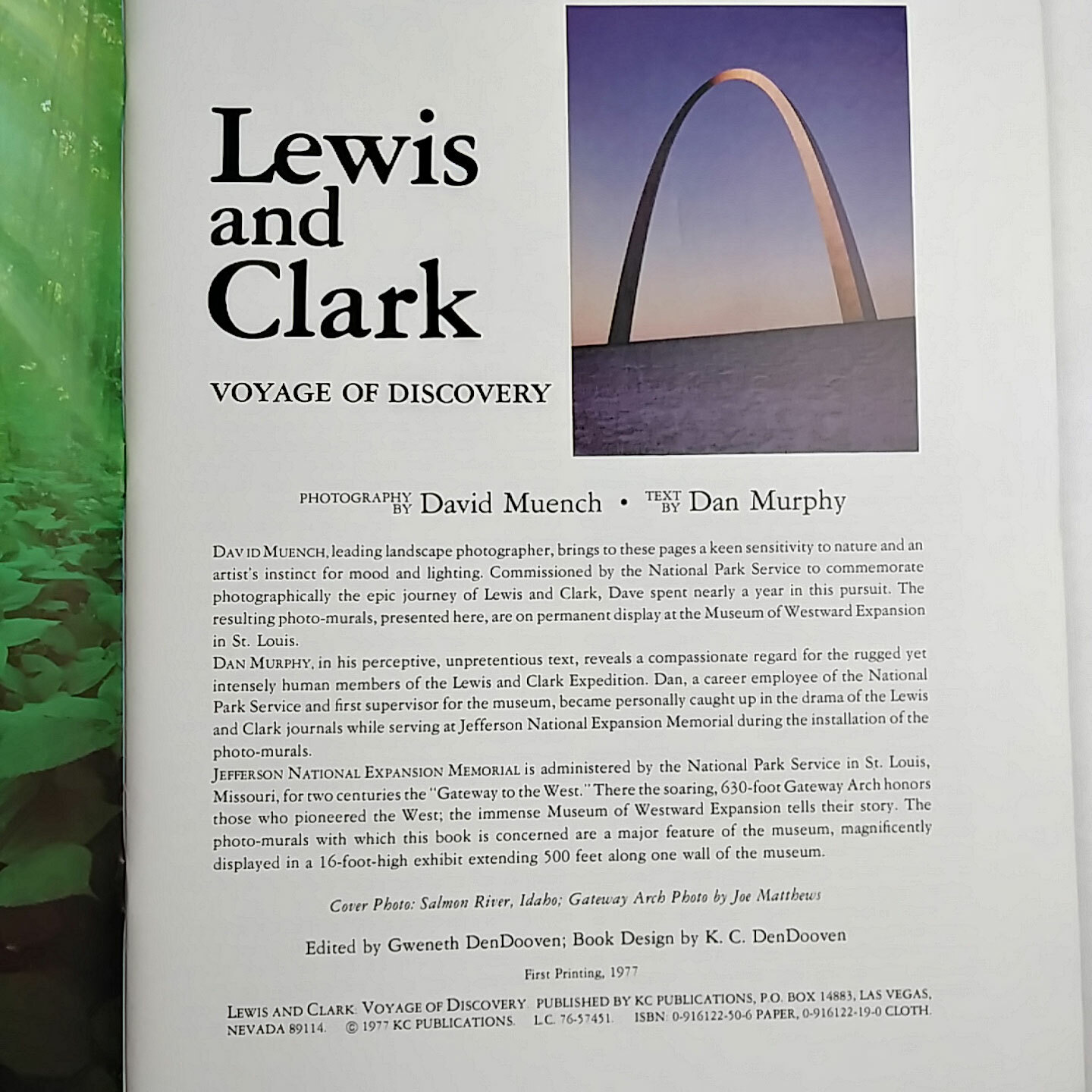 1977 Lewis and Clark Voyage of Discovery Souvenir Picture Boooklet