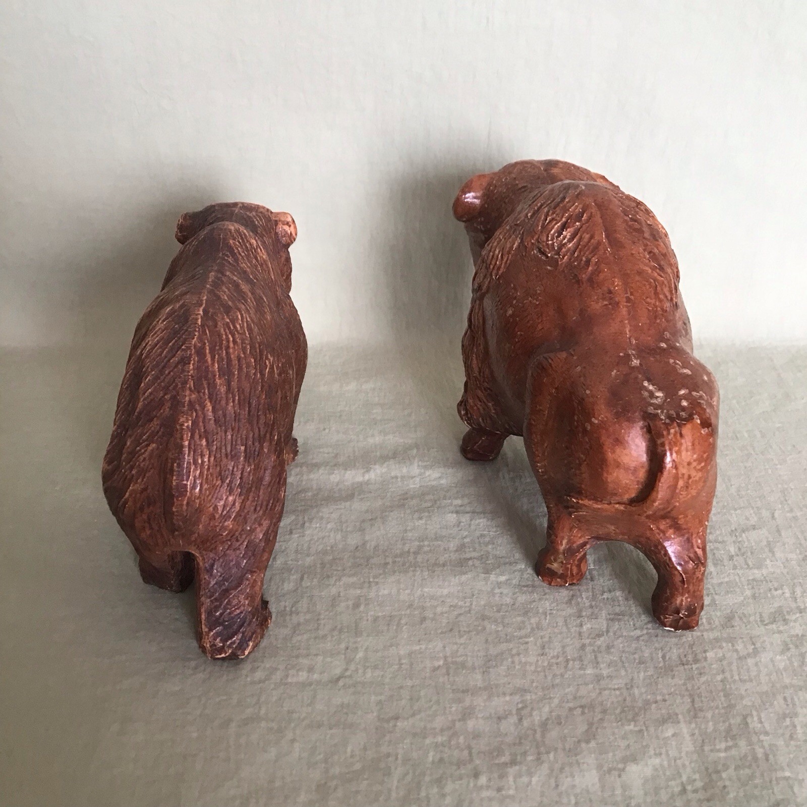 TWO VINTAGE 1950’s YELLOWSTONE NATL PARK RESIN FIGURES BUFFALO & GRIZZLY BEAR