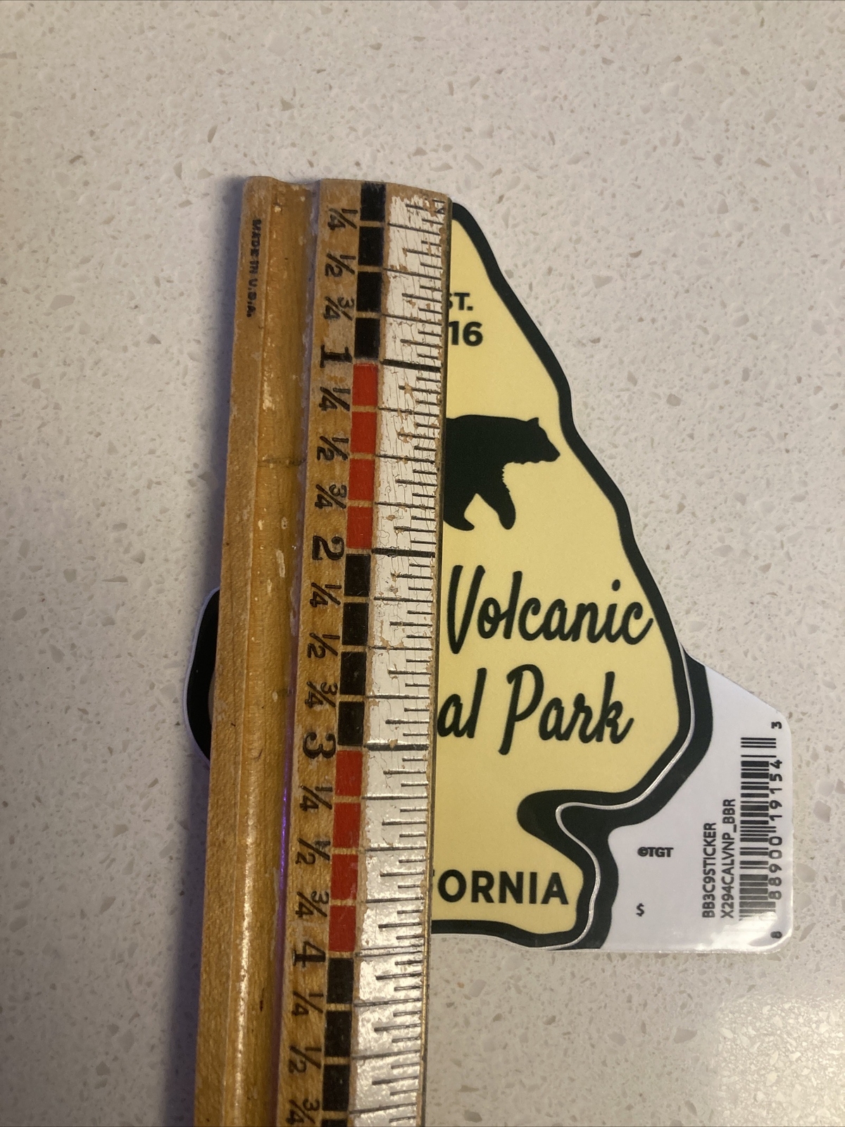Lassen Volcanic – Lassen Volcanic National Park Decal Arrowhead w/Bear