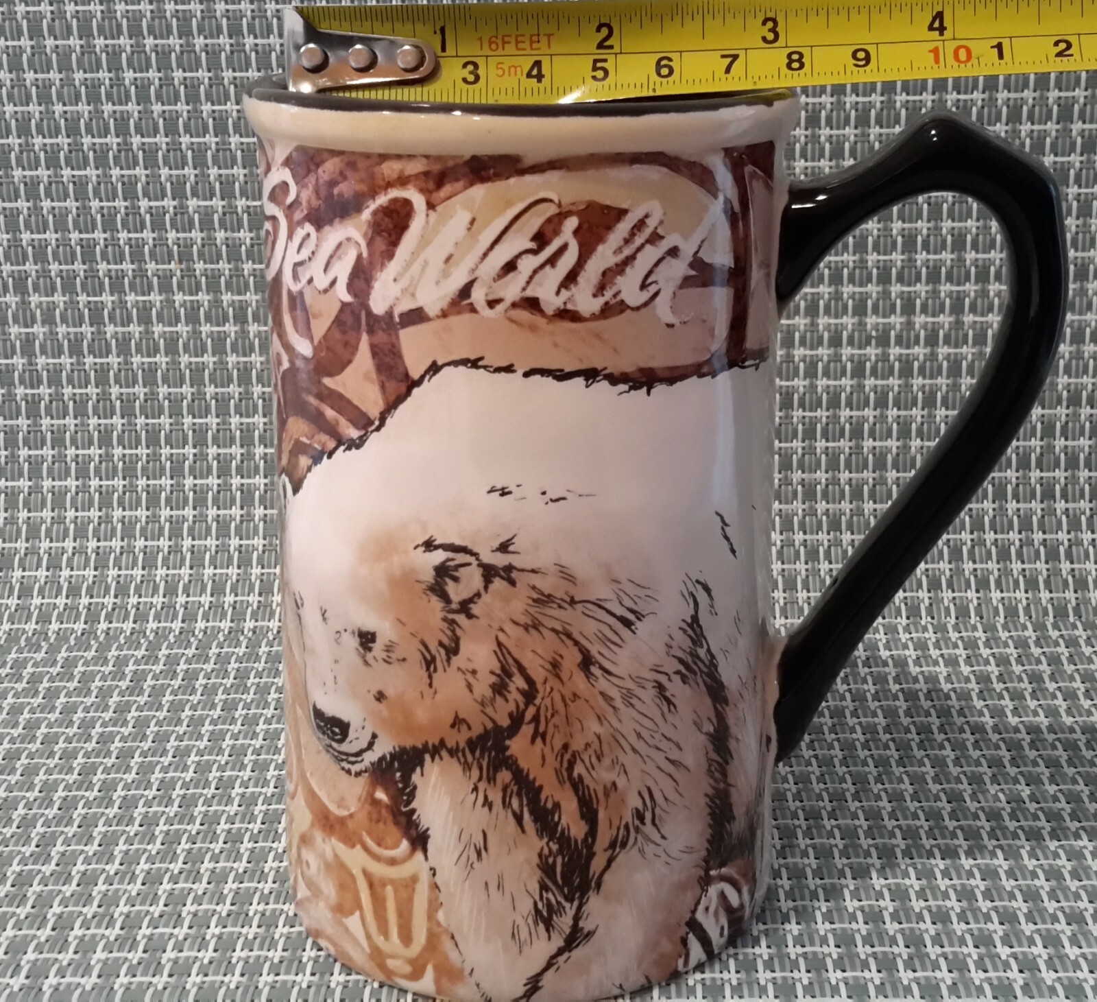 SeaWorld 3D Ceramic Coffee Mug Polar Bears Cream/Black Pre-owned