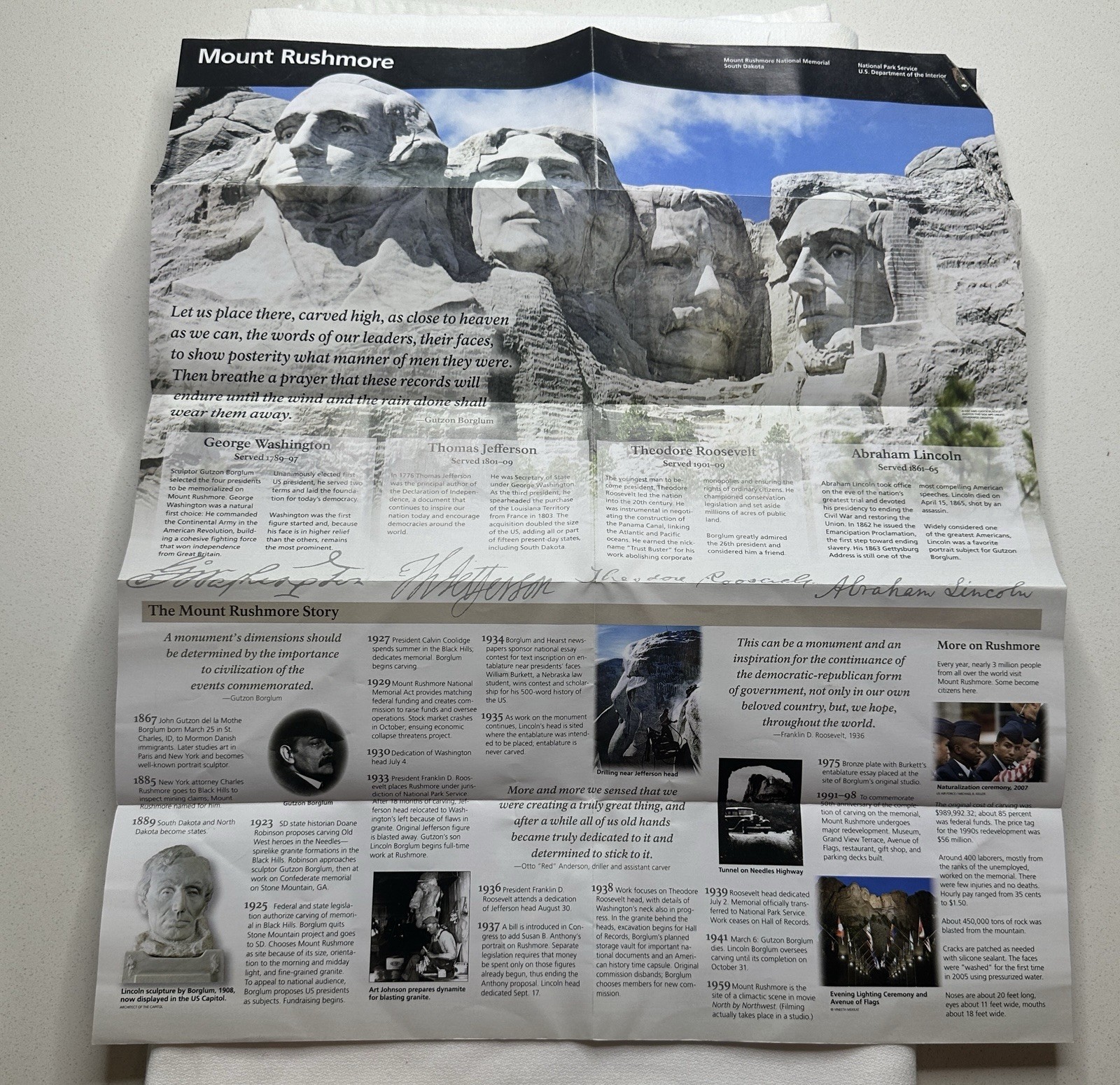 Souvenir Color Mount Rushmore Memorial Brochure Fold-Out Poster SD 2017