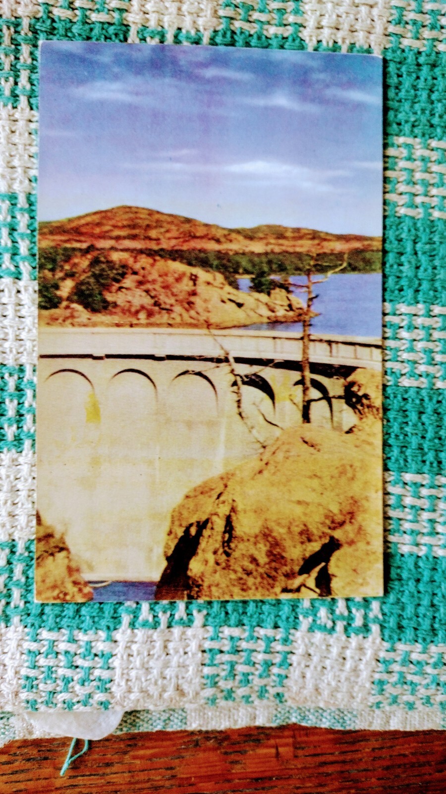 VINTAGE POST CARD QUANNAH PARKER DAM CRATERVILLE PARK OKLA.