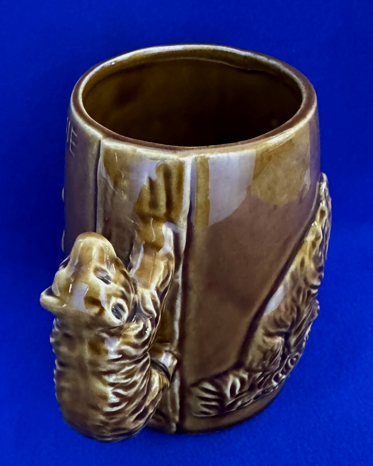 Vintage Yellowstone National Park Old Faithful Bear Handled Mug–Never Used