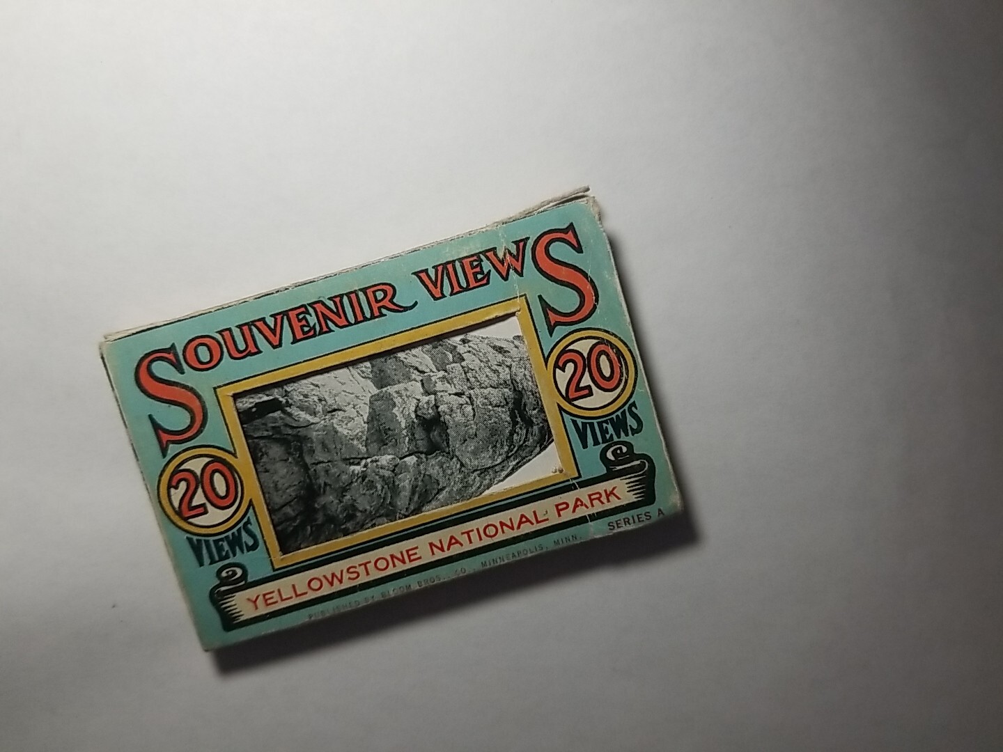 Yellowstone National Park 20 Souvenir Mini Photographs 3-1/2″ X 2-1/4″