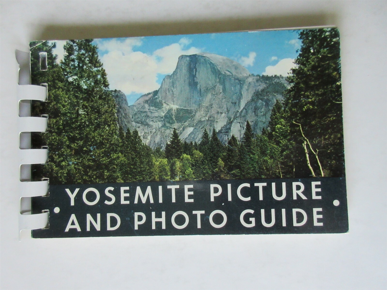 1955 Yosemite Picture And Photo Guide Spiral Bound 6″ x 3.5″ Souvenir Book