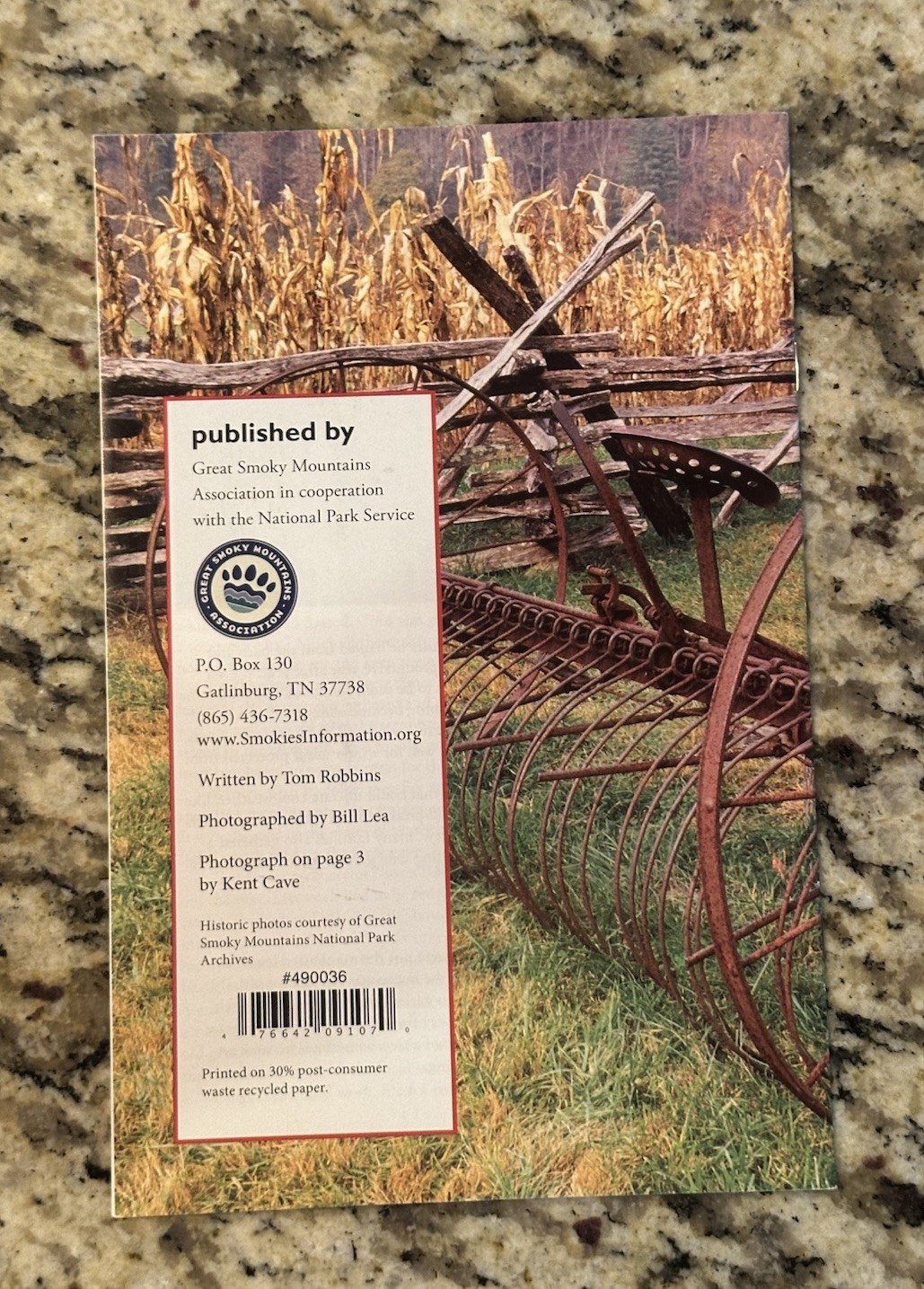 Great Smoky Mountains National Park: Picture Book and Tour Guide With Extras!