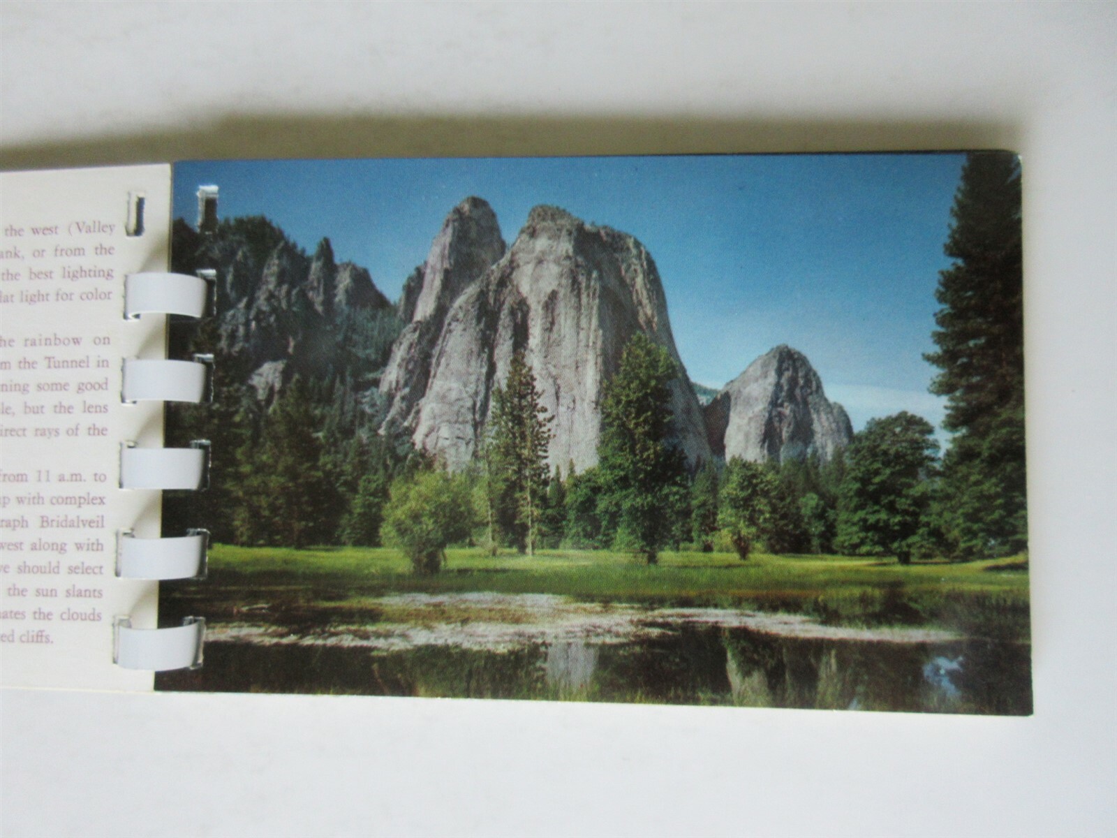 1955 Yosemite Picture And Photo Guide Spiral Bound 6″ x 3.5″ Souvenir Book