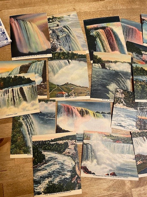 Vintage Mini Souvenir Mailable Photo Packs – Niagara Falls – Linen Color Pics