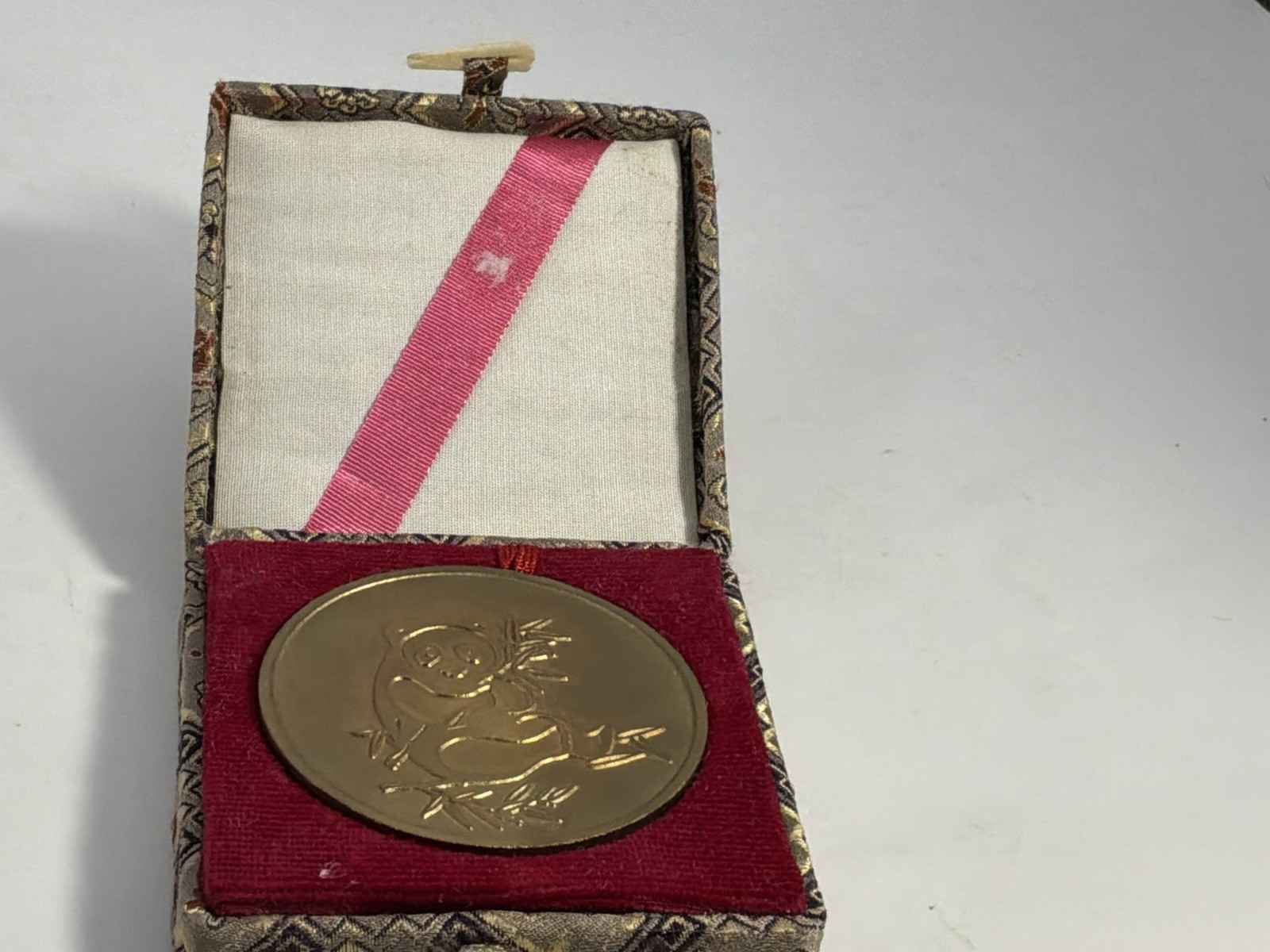Chinese Panda Bear Luxury Coin Token Medal China Art Deco Box