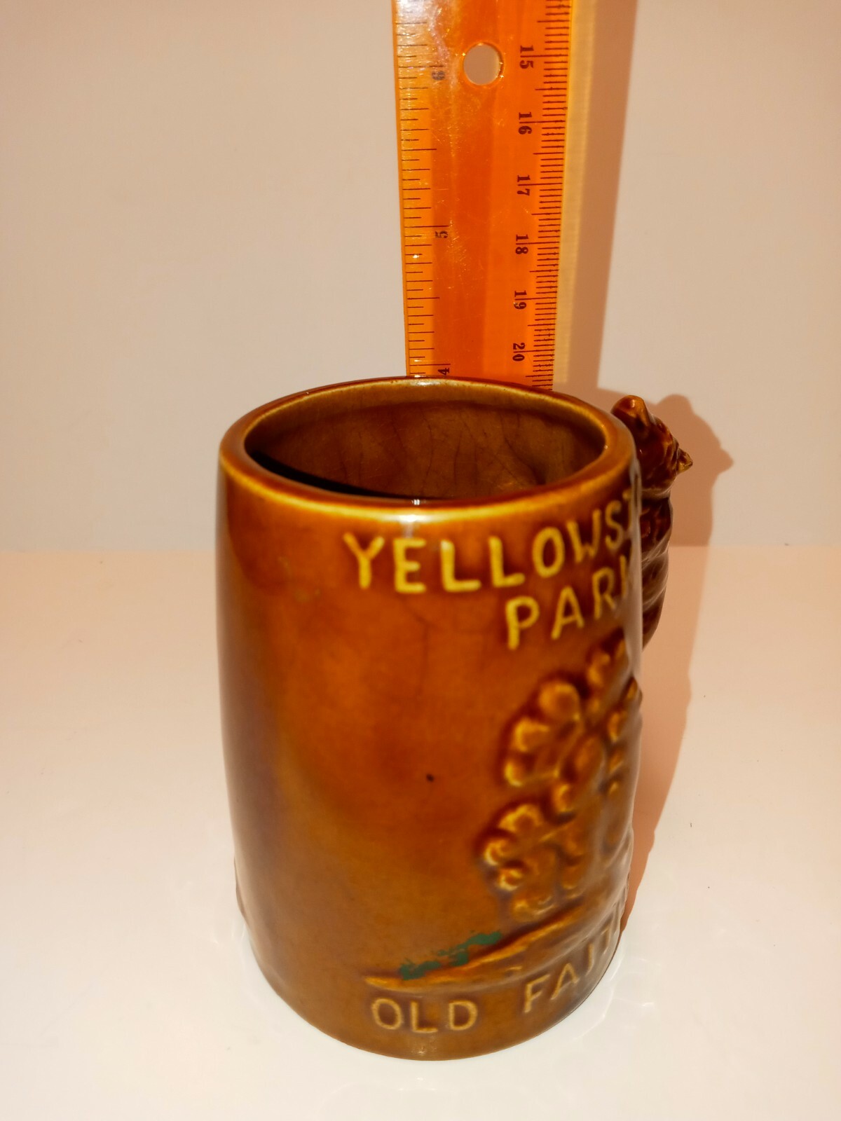 Vtg Souvenir Yellowstone Park Old Faithful Brown Bear Coffee Mug Bear Handle