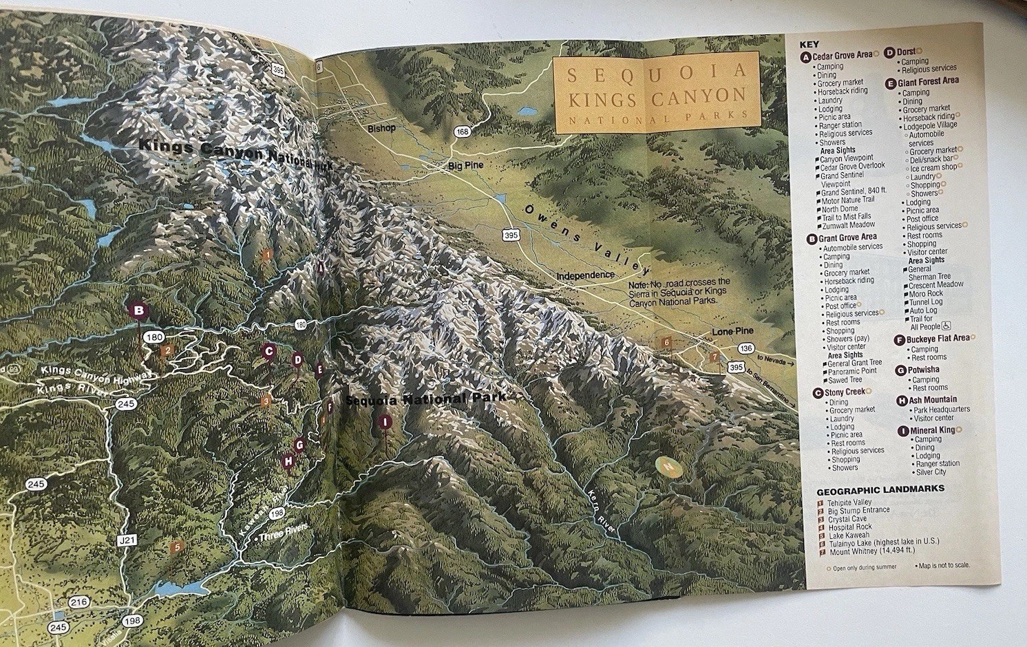 1994 SEQUOIA AND KINGS CANYON NATIONAL PARKS SOUVENIR BOOKLET Brochure