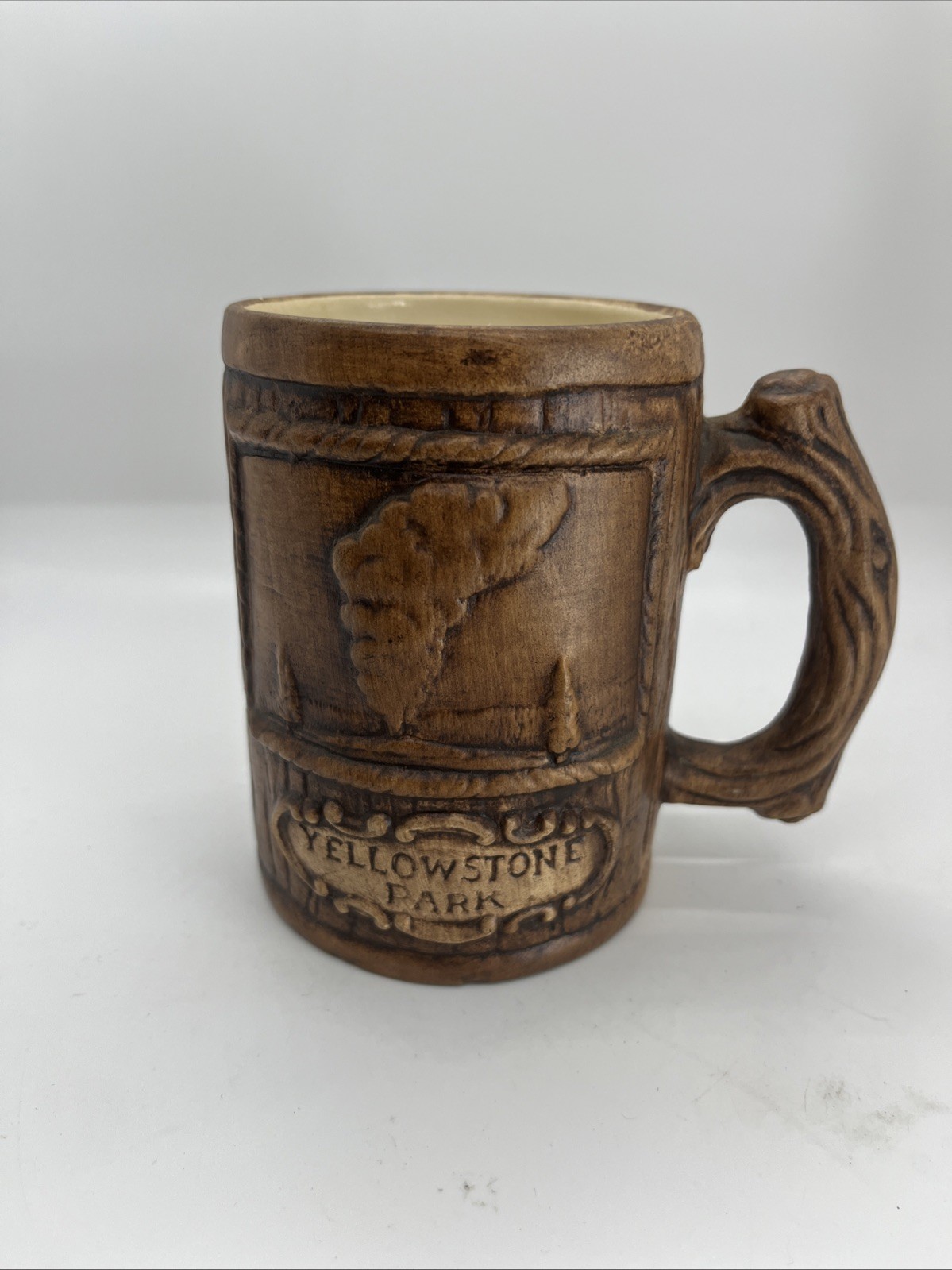 Vintage 1970’s Yellowstone National Park Geyser On Faux Wood Ceramic Mug