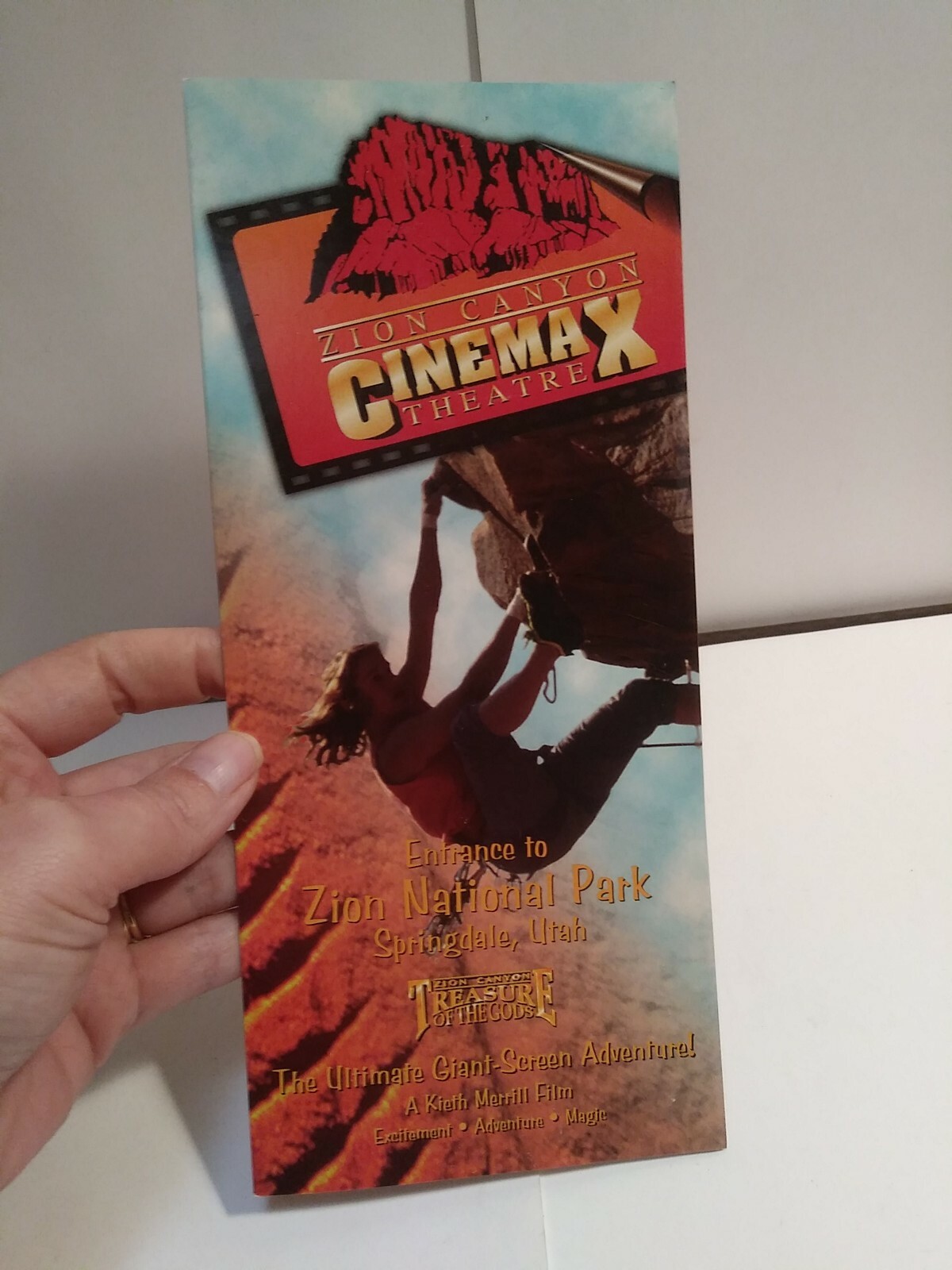 Zion Canyon Cinemax Theatre Visitors Guide & Information 1997-98 Brochure MP1017