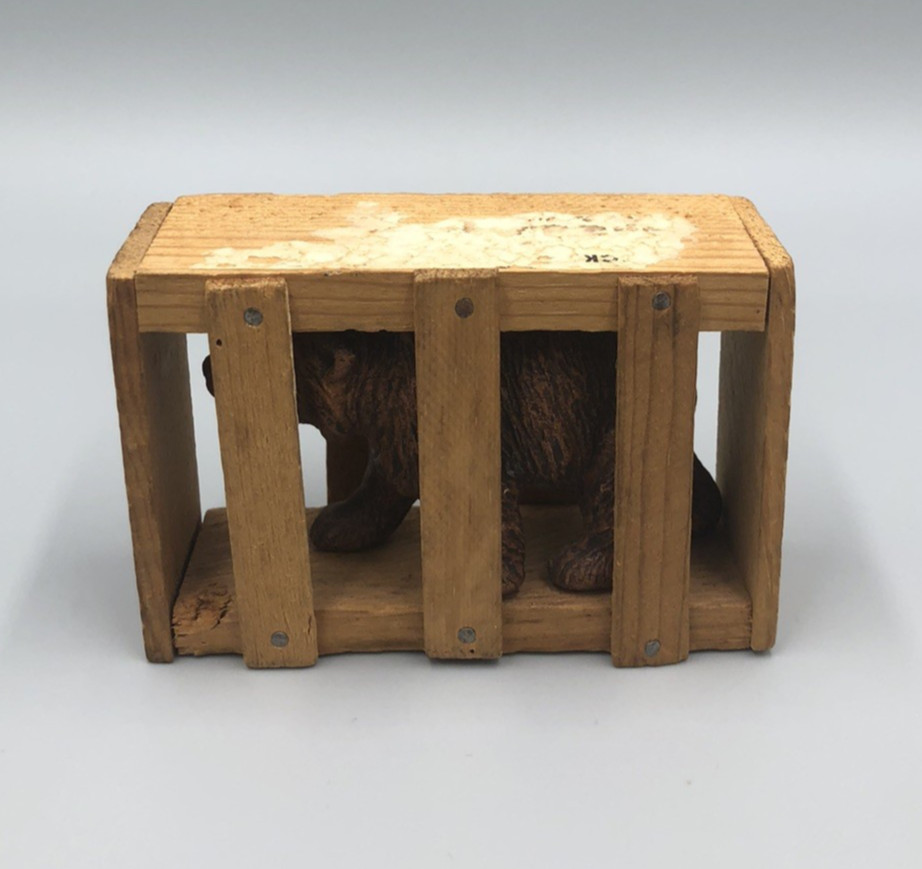 Good Luck Bear in Wood Crate Souvenir Yellowstone Park w/ Thomas Jefferson Stamp