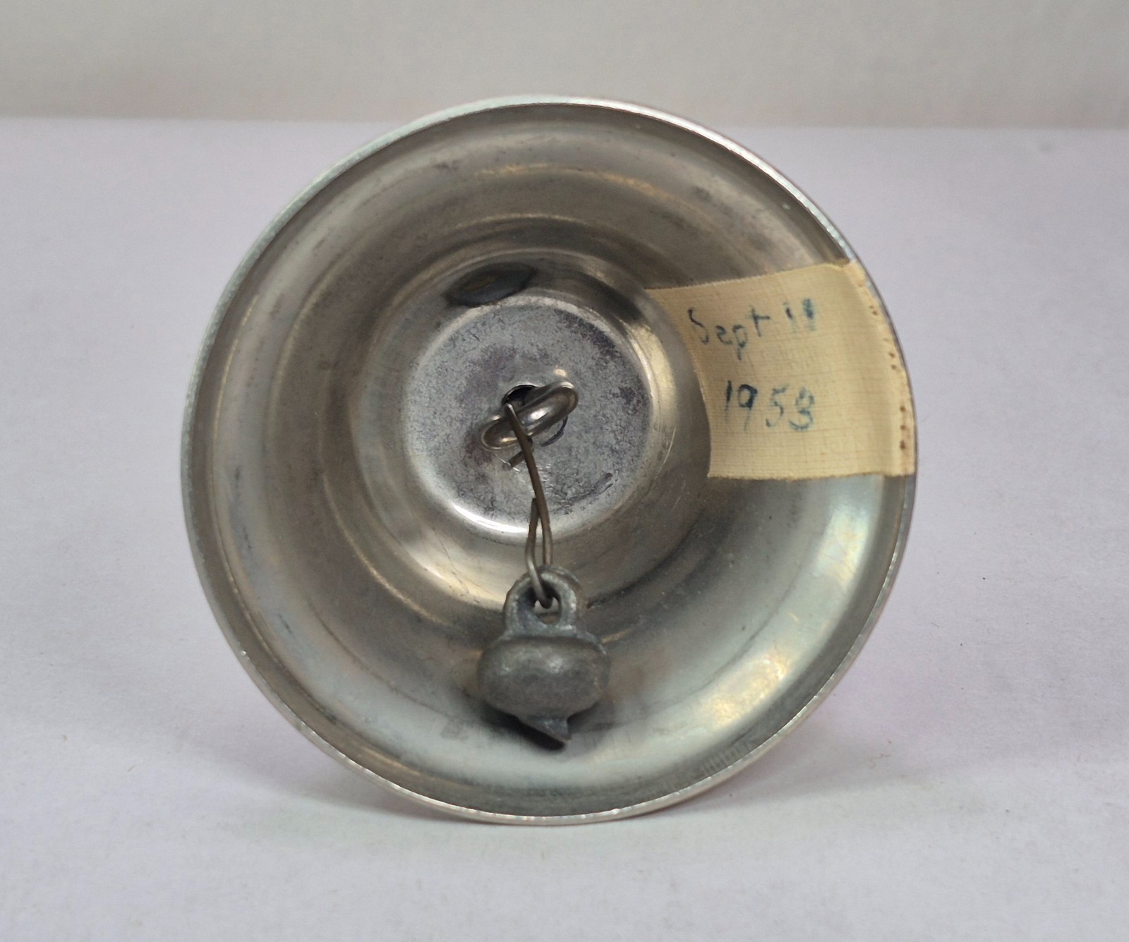 Vintage 1950s Yellowstone National Park Metal Bell Souvenir 4-3/8″ Tall