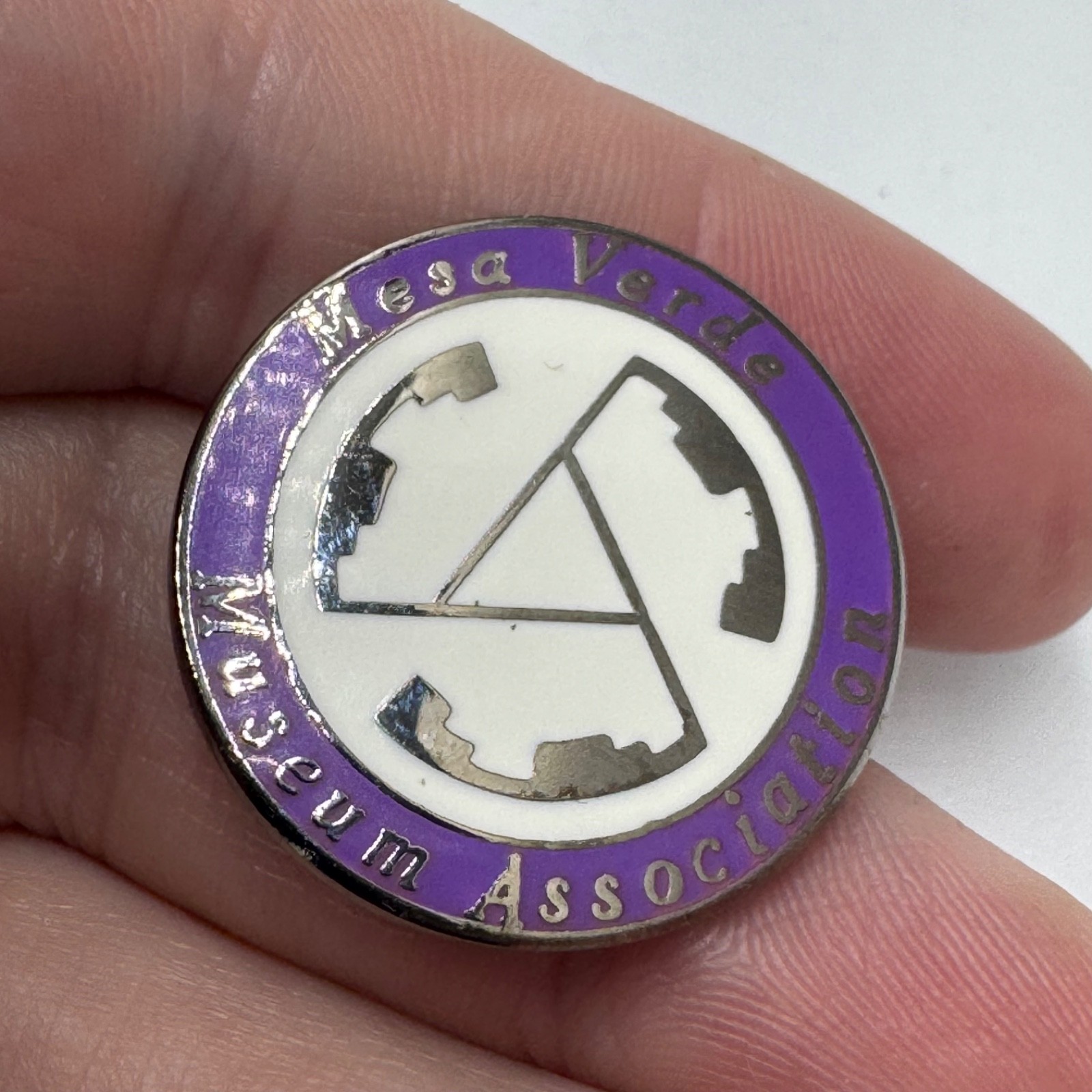 Purple Mesa Verde Museum Association Lapel Pin Enamel Souvenir Colorado