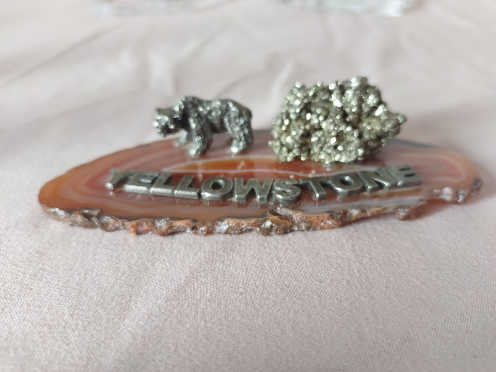 Vintage New Old Stock Yellowstone National Park Pewter 3D Brown Geode