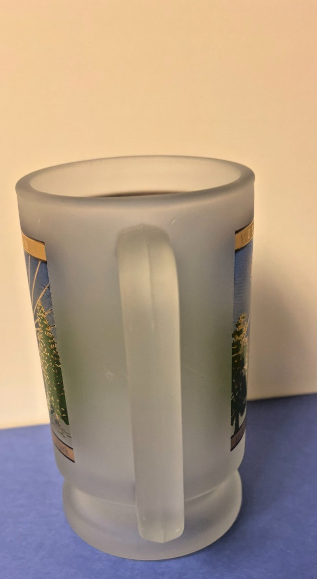 Vtg New 1999 YELLOWSTONE Worlds First National Park Frosted Glass Mug