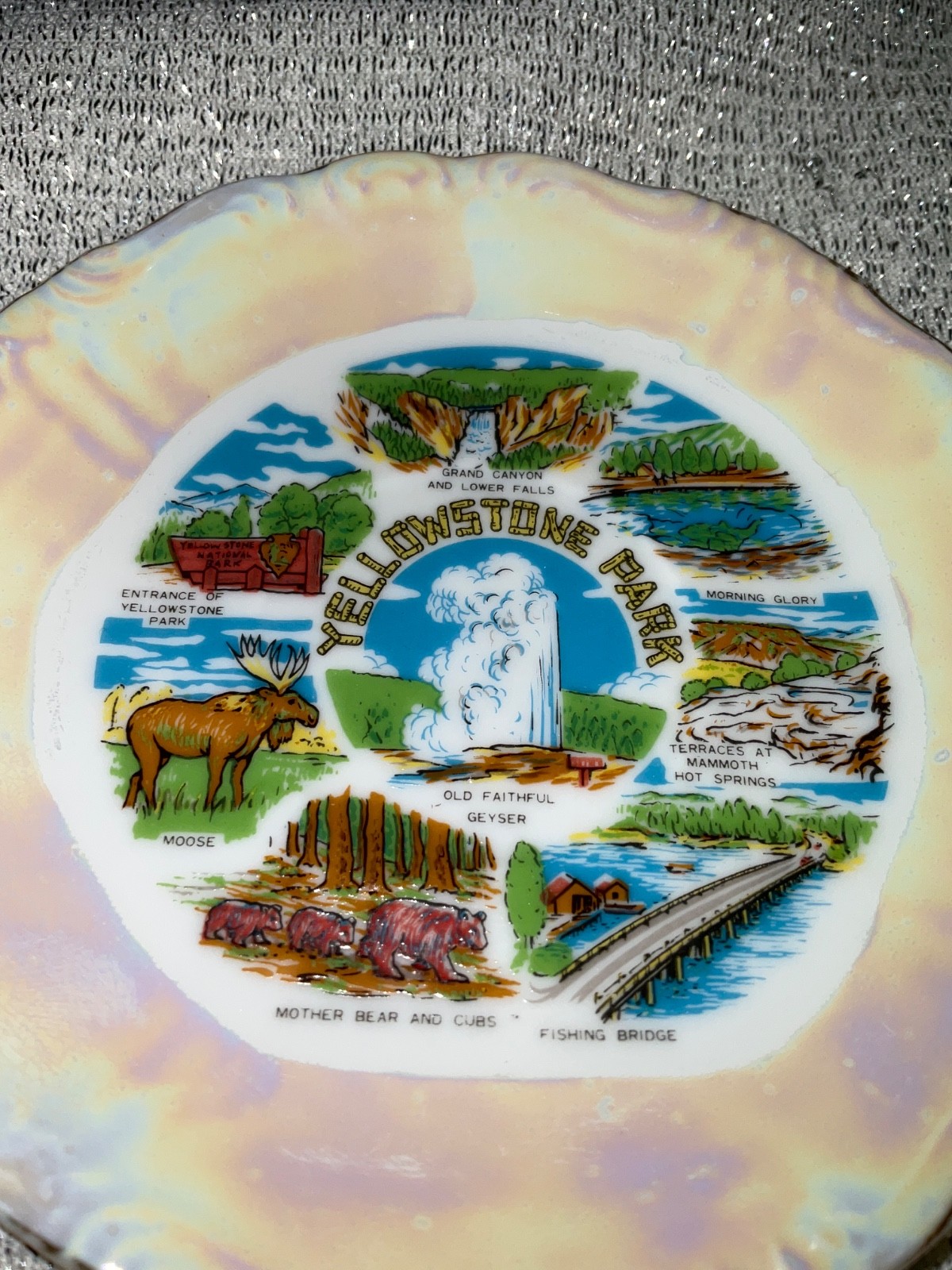 Yellowstone Park Souvenir Plate 4.5″ Old Faithful Geyser Opalescent