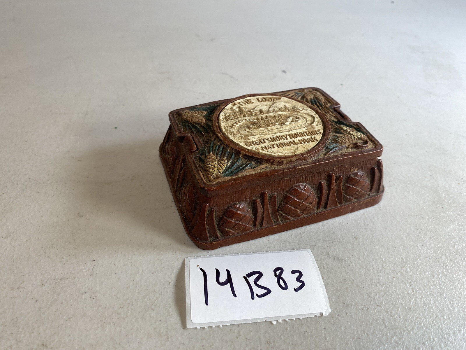 “The Loop” Great Smoky Mountains national park wood souvenir box 14B83