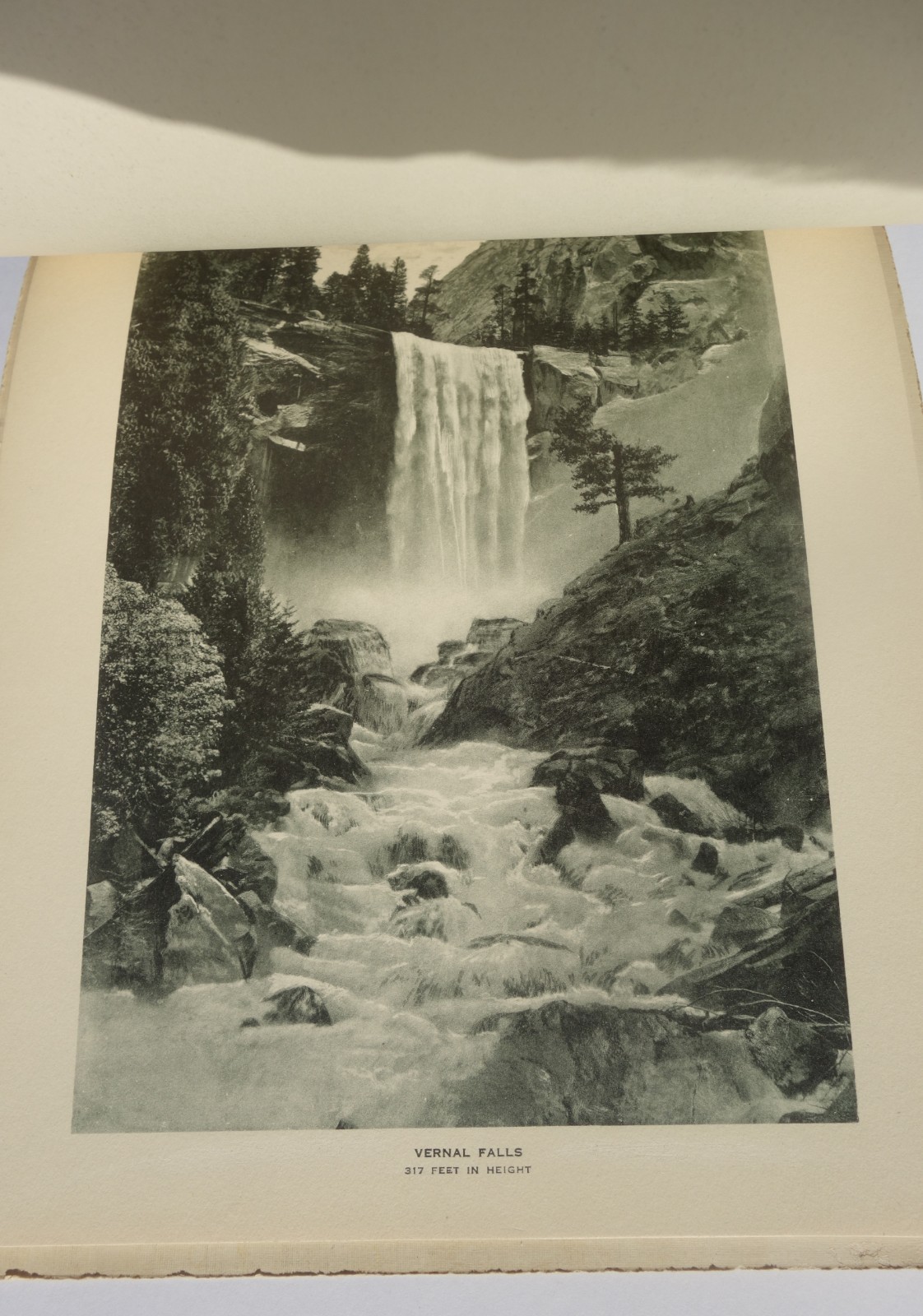 Vintage “Yosemite National Park” Souvenir Booklet Photo-Gravures c. 1910s-1920s