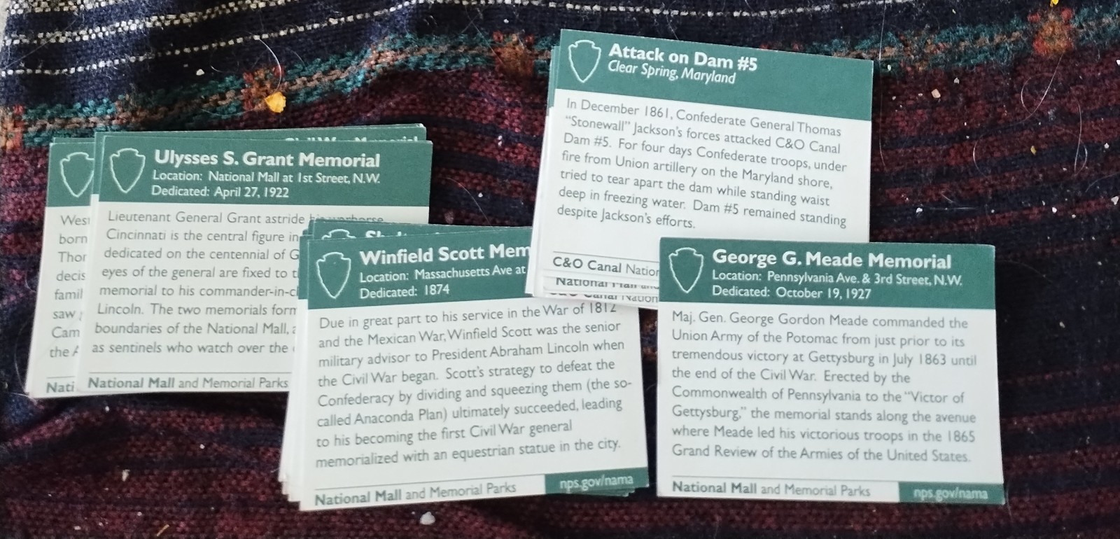 21 collector cards of US national parks and national monuments