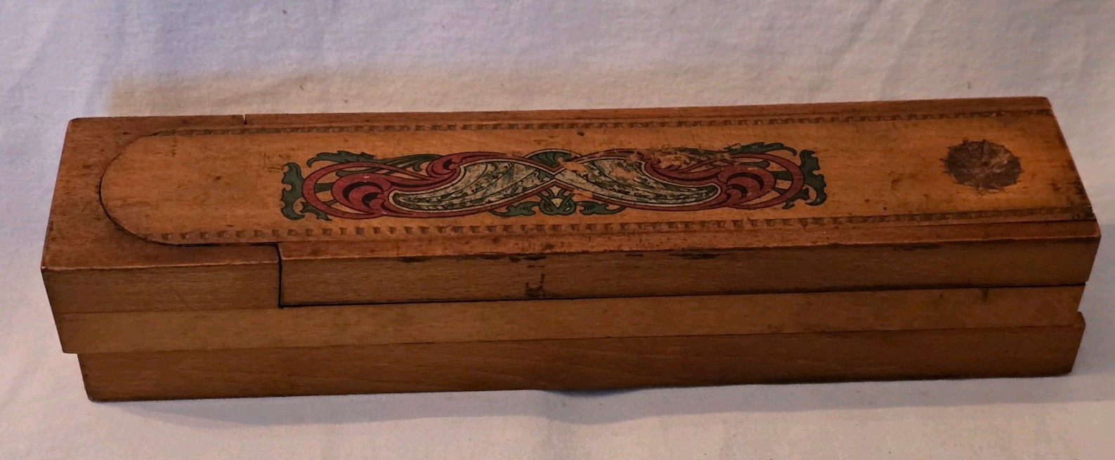 RARE 3 LAYER VICTORIAN ARTIST PUZZLE STORAGE PENCIL BOX GOLD & RED SCROLL