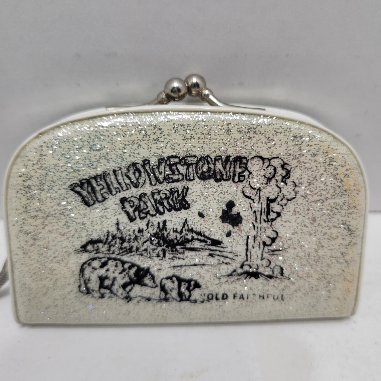 Vintage Yellowstone Park Money Coin Holder Purse Keychain Souvenir Silver Glitte