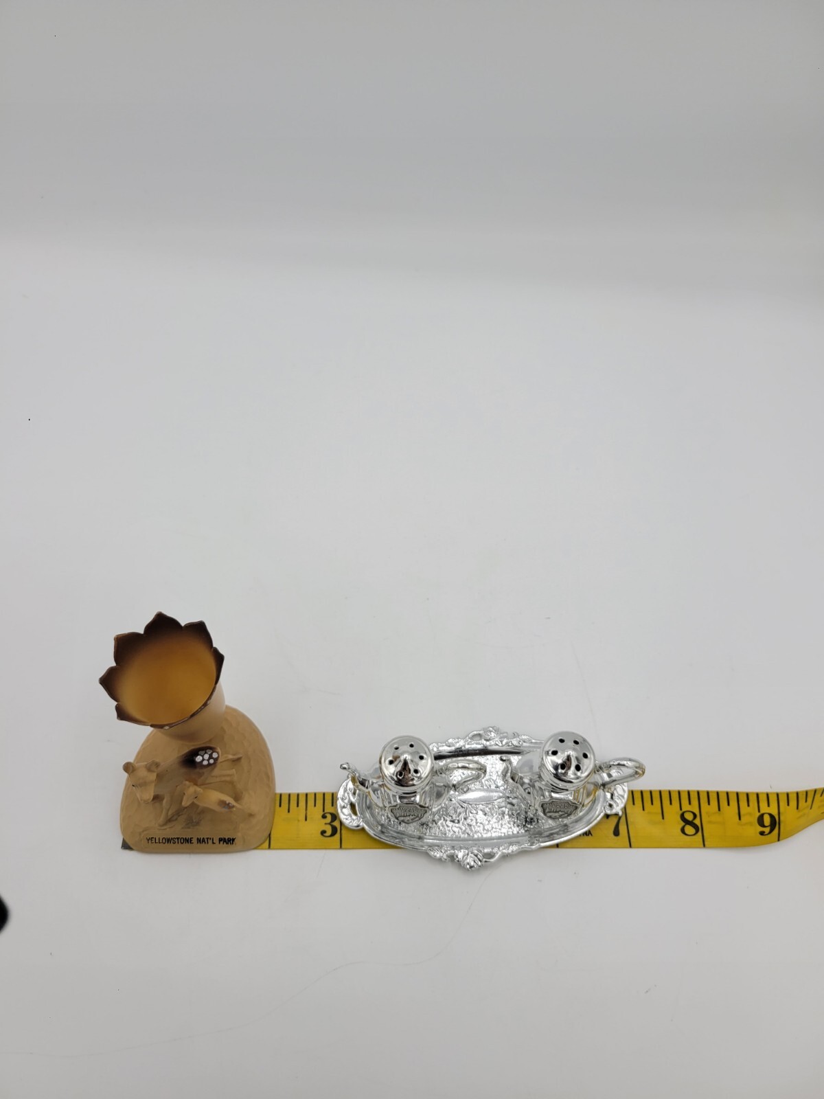 Vtg Yellowstone National Park Miniatures Celluloid Deer Metal Teapot Salt Pepper