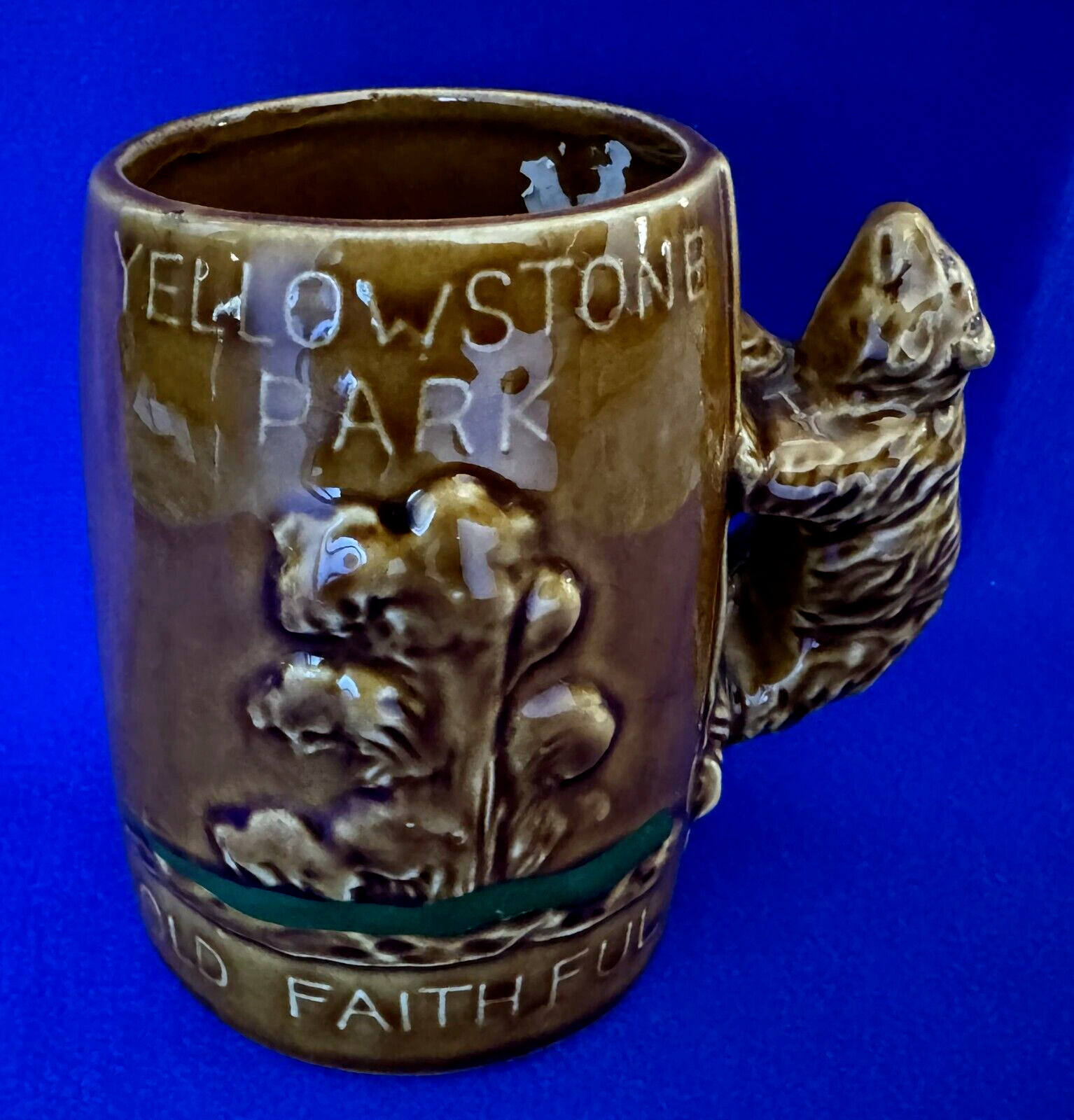 Vintage Yellowstone National Park Old Faithful Bear Handled Mug–Never Used