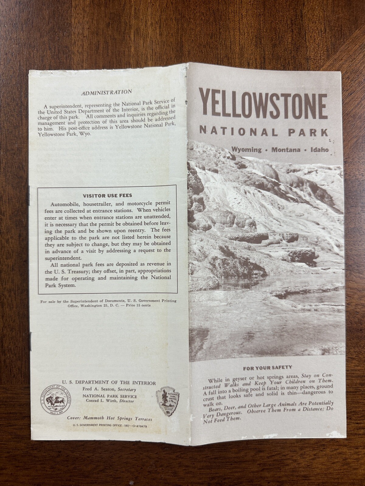 1957 Yellowstone National Park Vintage Travel Brochure Souvenir Ephemera 29 Pgs