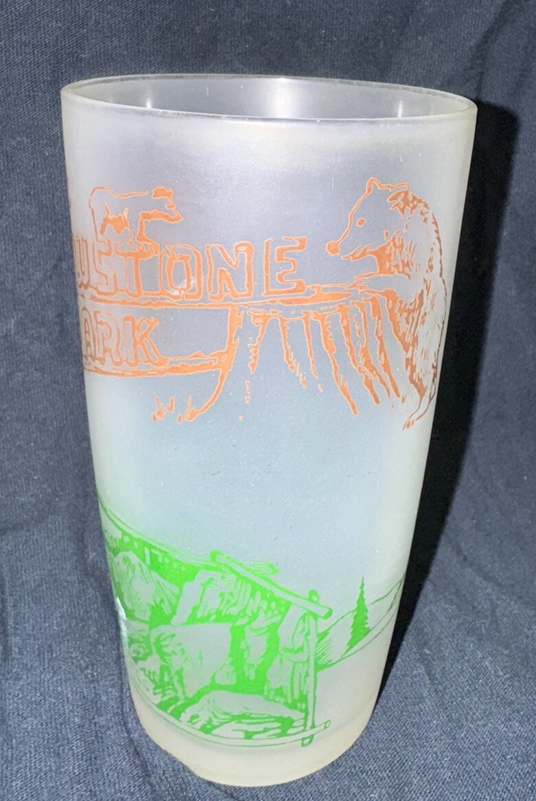 Yellowstone National Park Souvenir Vintage Frosted Drinking Glasses (3) Bears